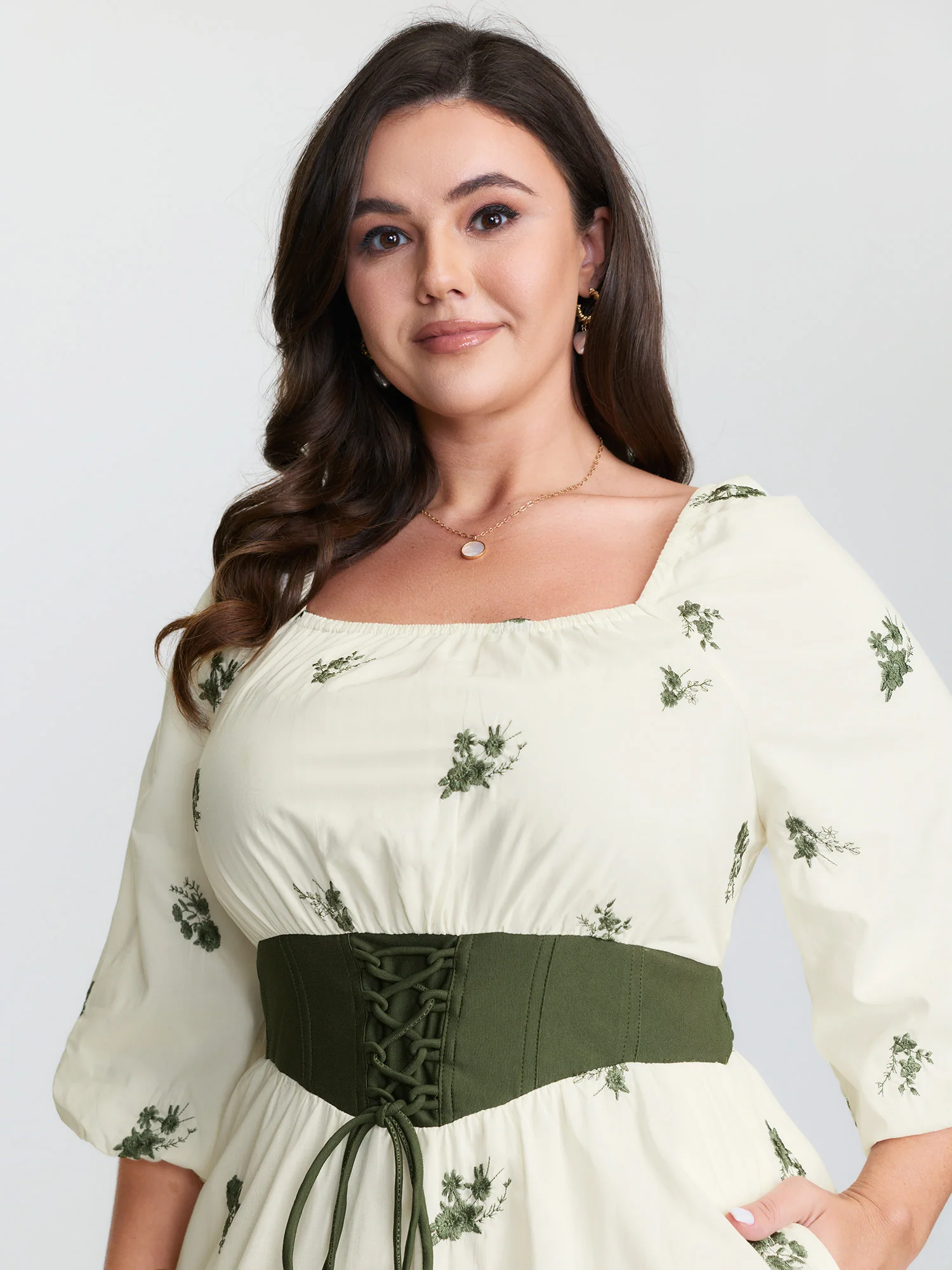2-in-1 Embroidered Tulle Maxi Dress - Image 2