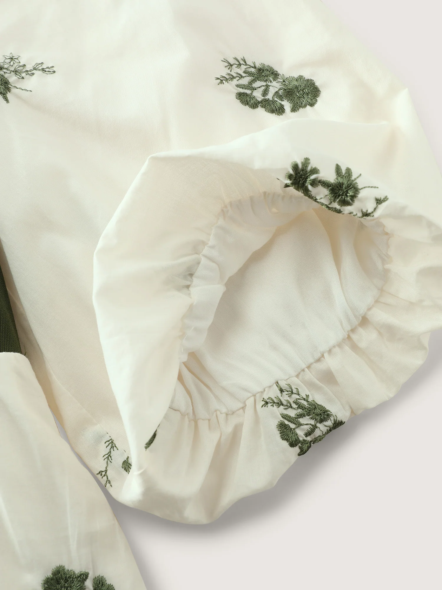 2-in-1 Embroidered Tulle Maxi Dress - Image 7