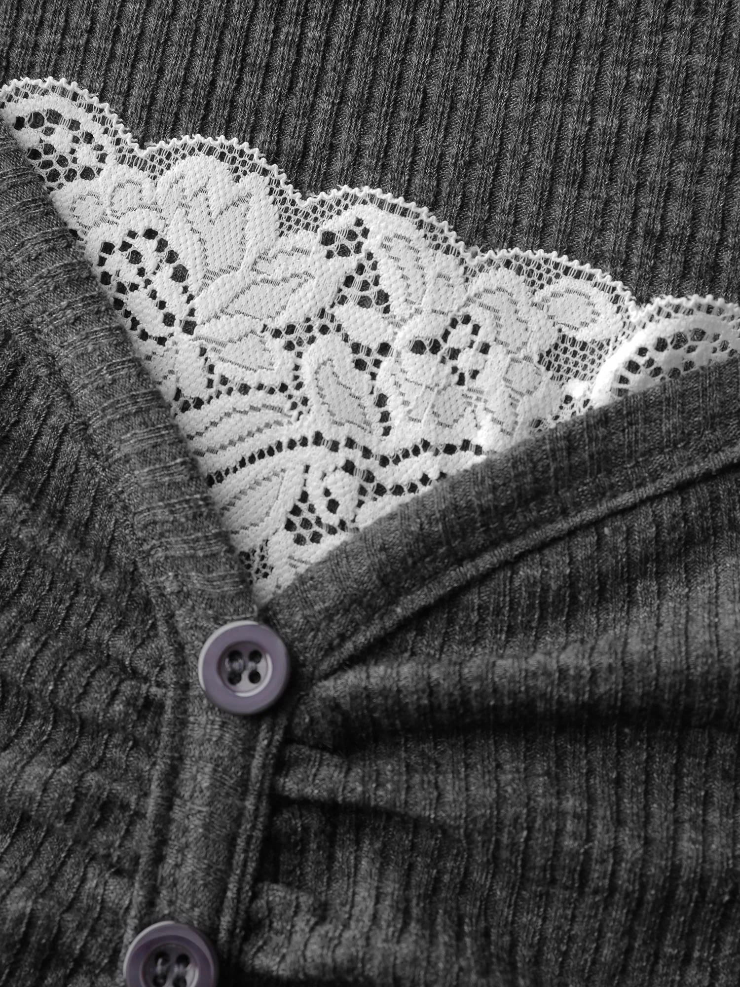 2-In-1 Lace Patchwork Ruched T-Shirt - Image 6
