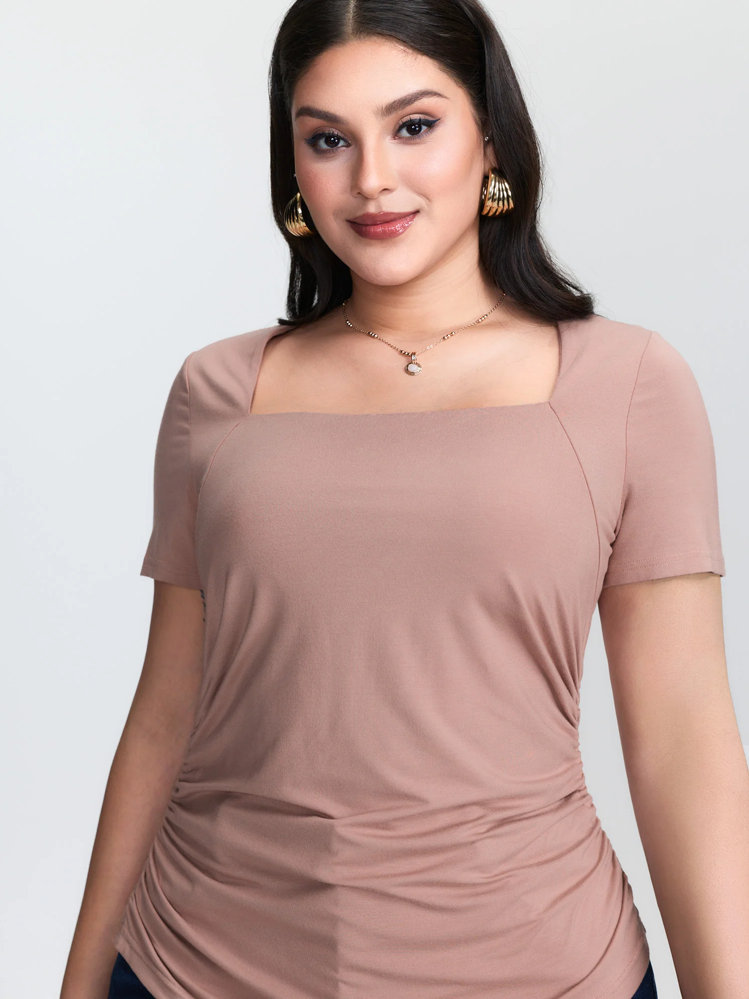 2-in-1 U-Neck Fitted Knit Top - Image 2