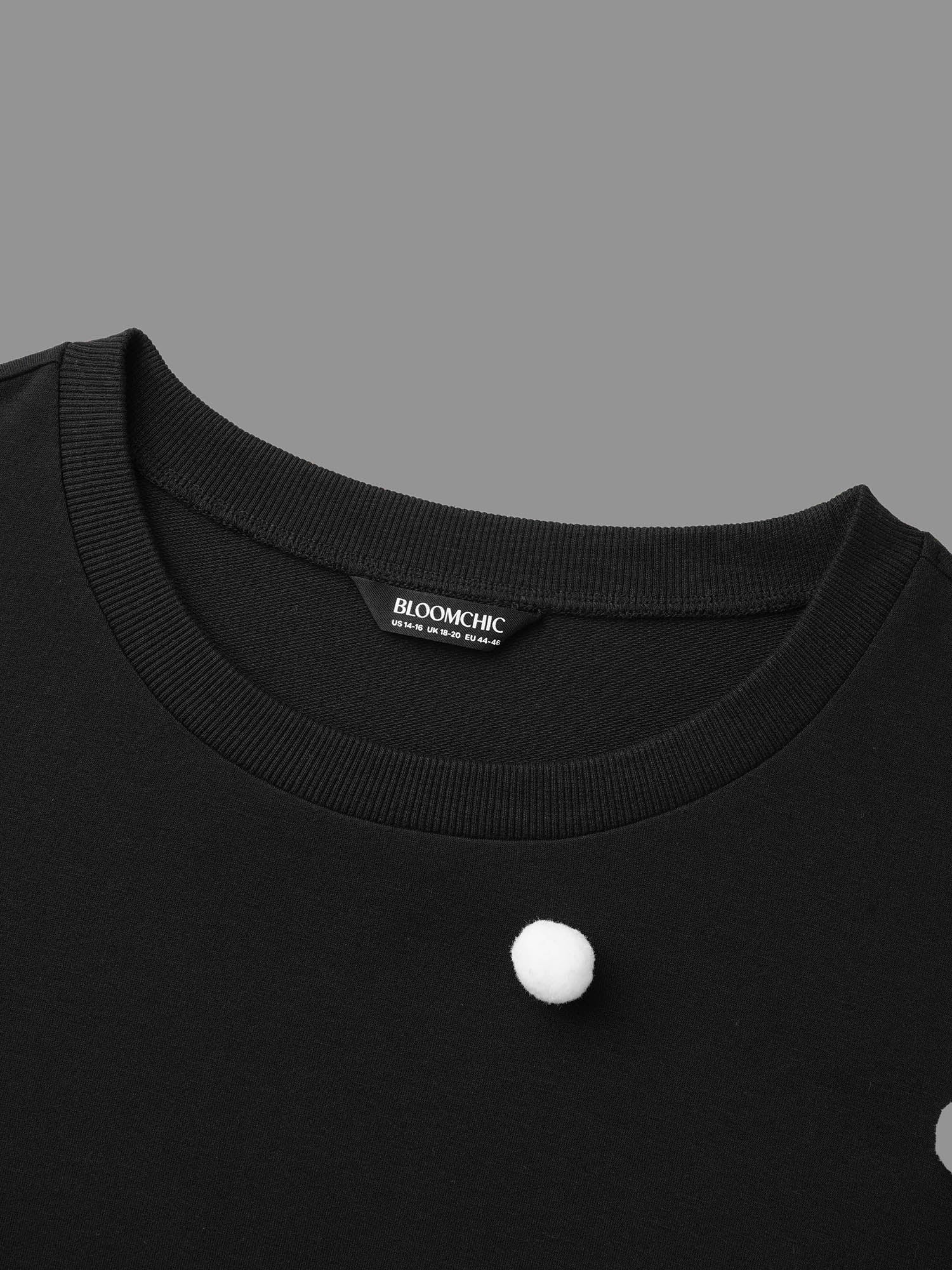 3D Dots Round Neck Relaxed Fit Sweatshirt - Image 6