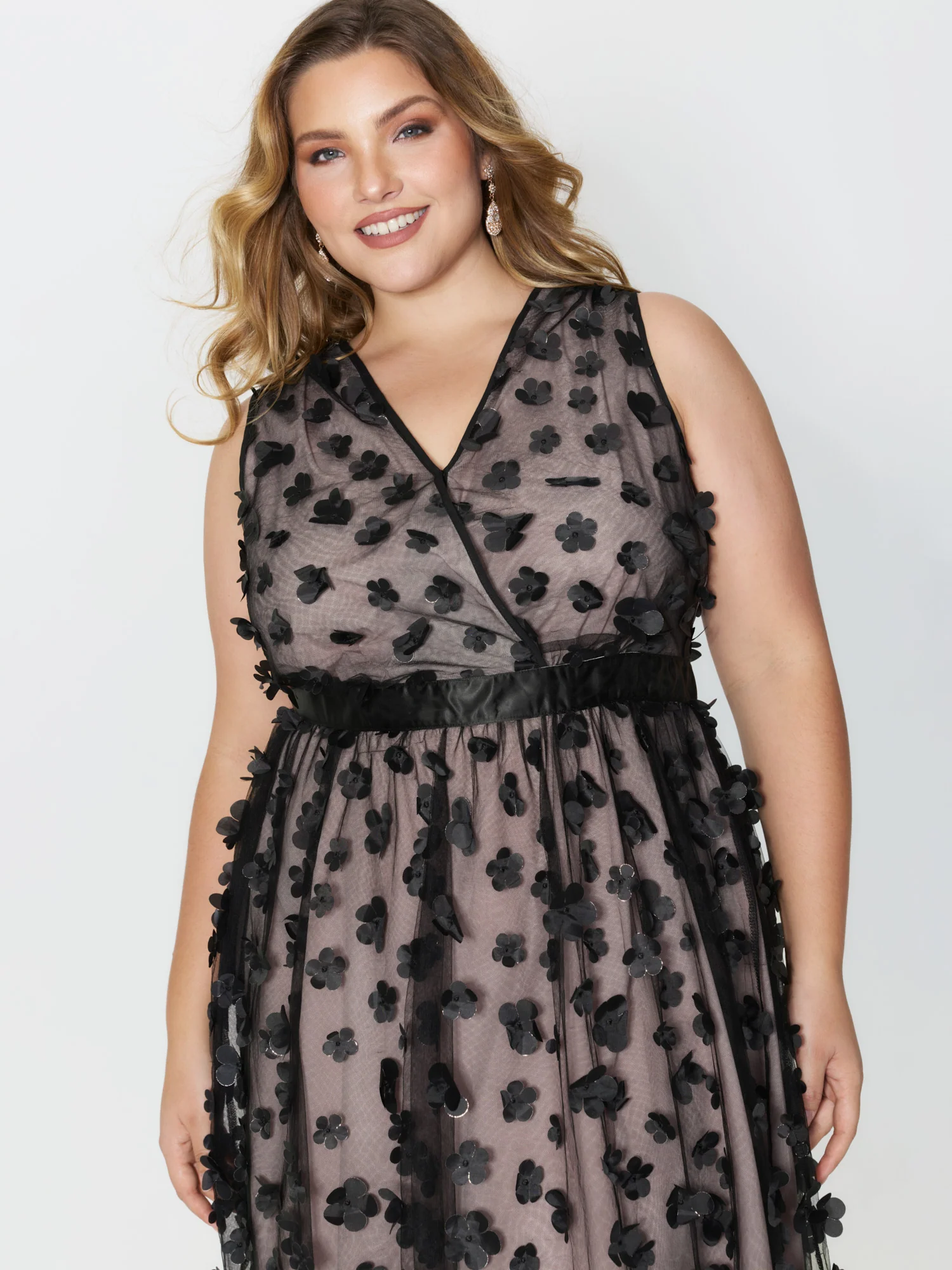 3D Floral Back-Tie Sheer Midi Dress - Image 2