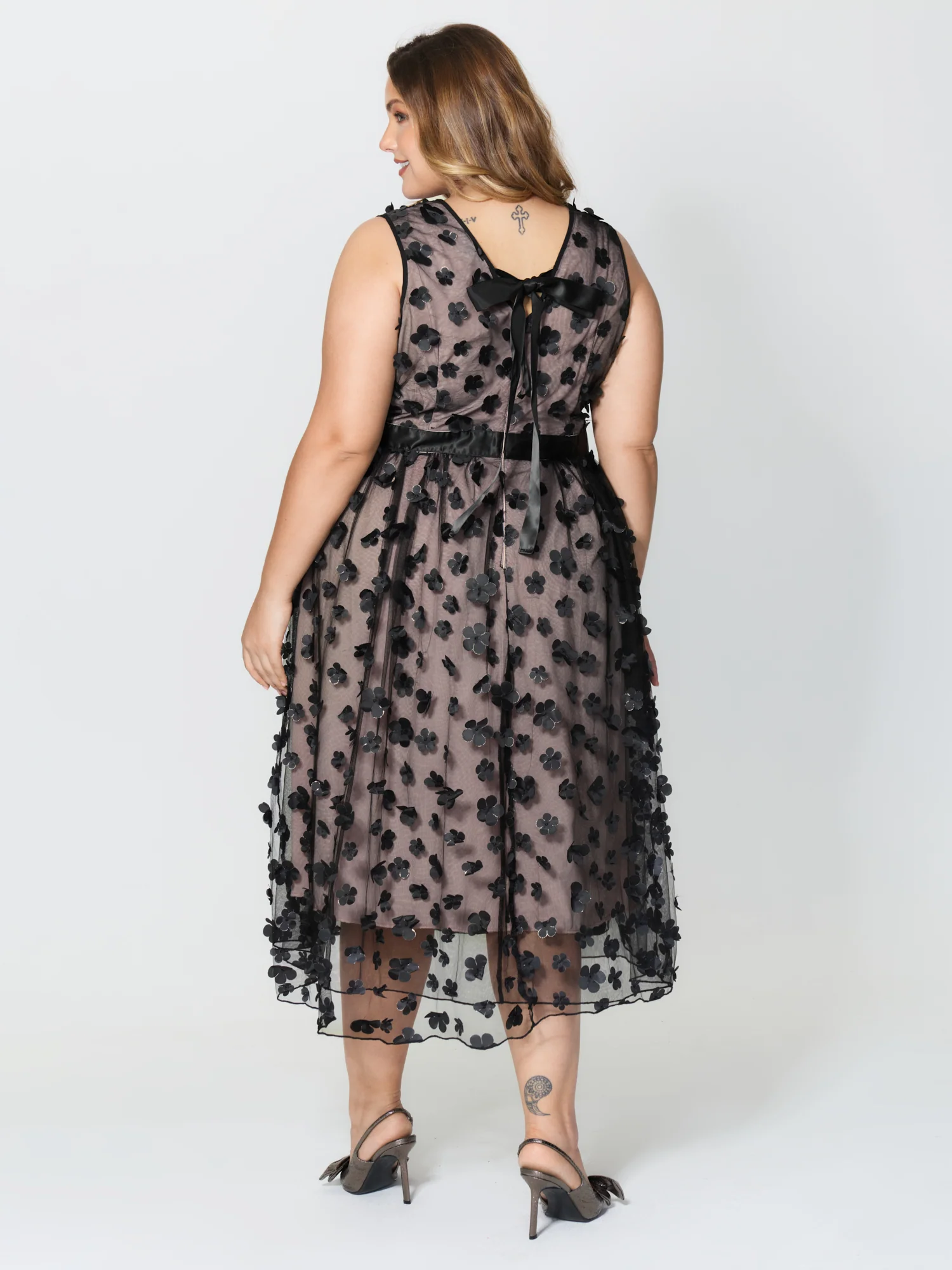 3D Floral Back-Tie Sheer Midi Dress - Image 5