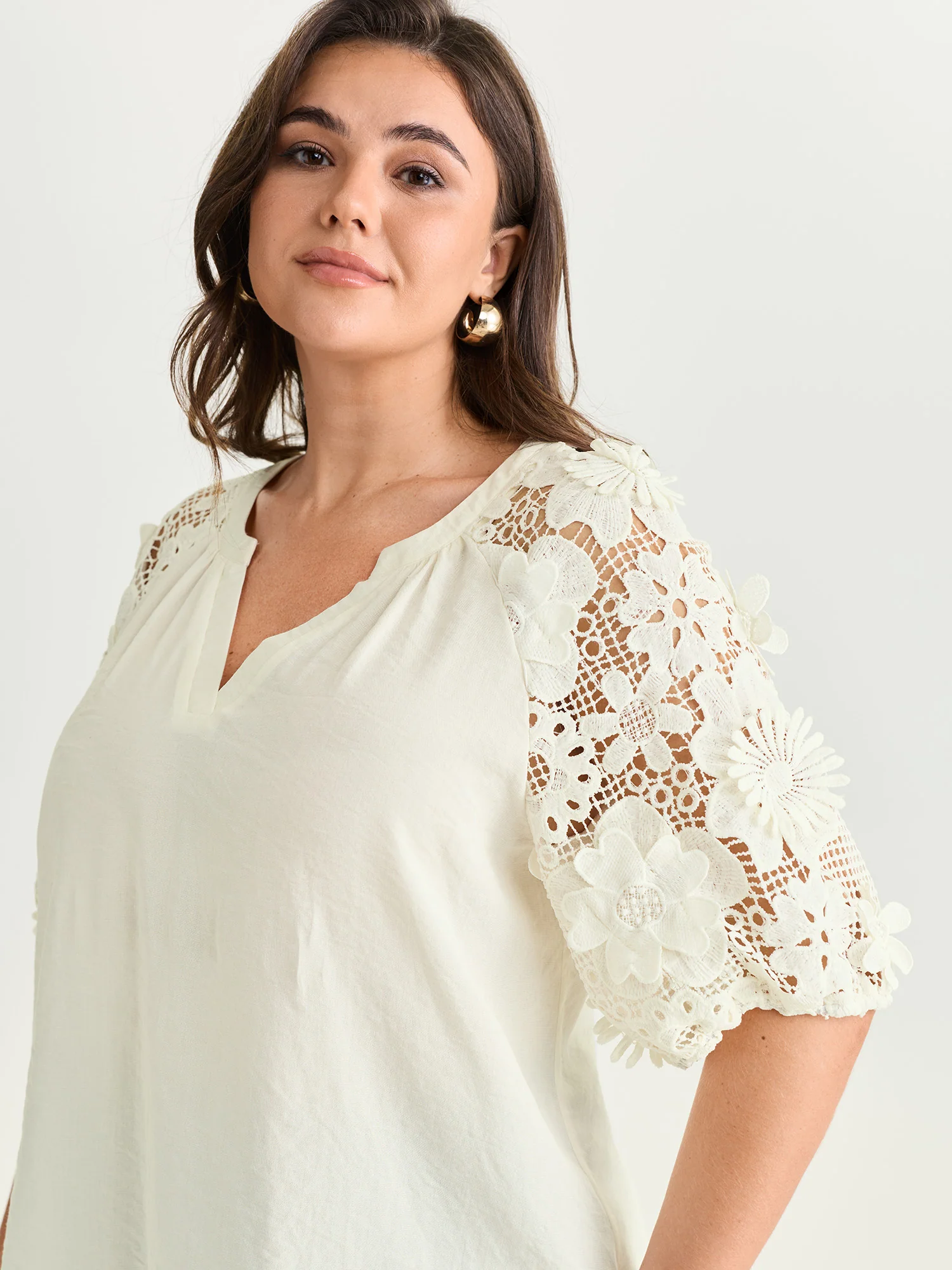 3D Floral Sleeve Spliced Flowy Blouse - Image 17