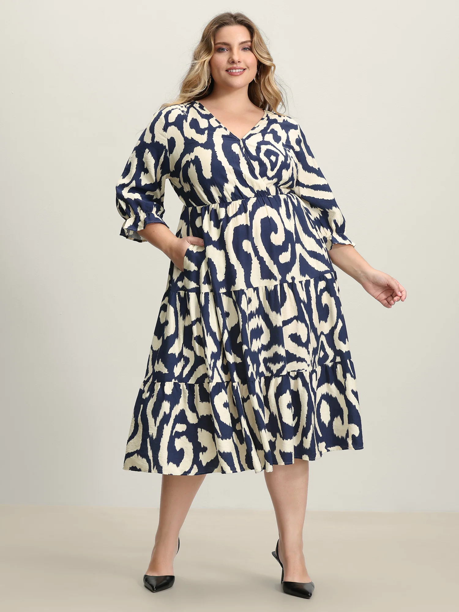Abstract Print Cinched-Waist Midi Dress - Image 3