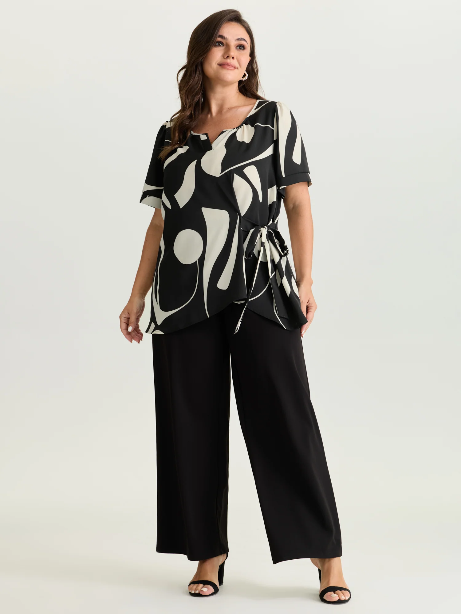 Abstract Print Knotted Blouse - Image 10