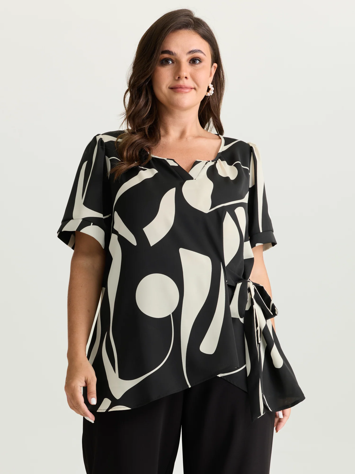 Abstract Print Knotted Blouse - Image 8