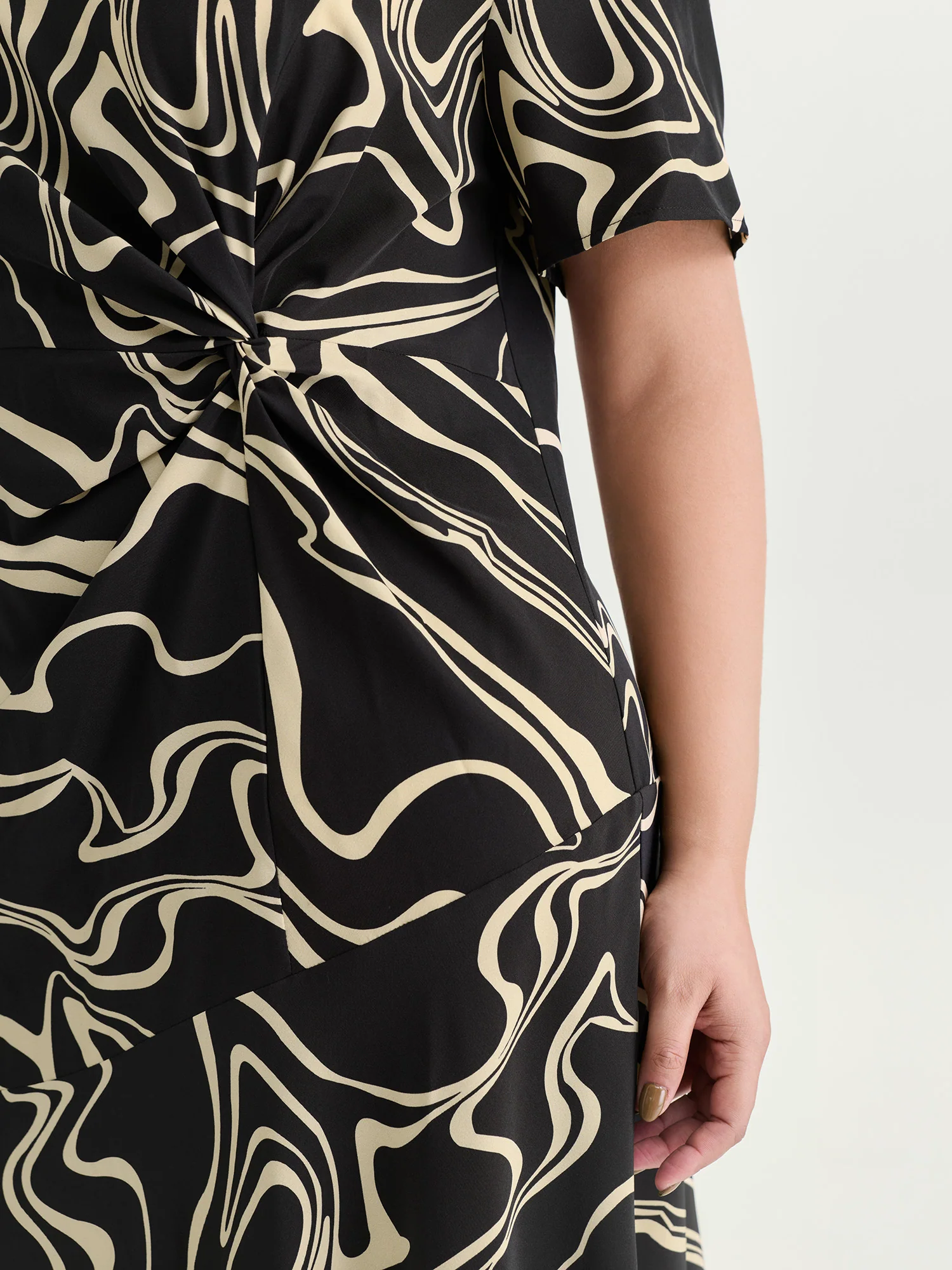 Abstract Print Knotted Side Midi Dress - Image 3