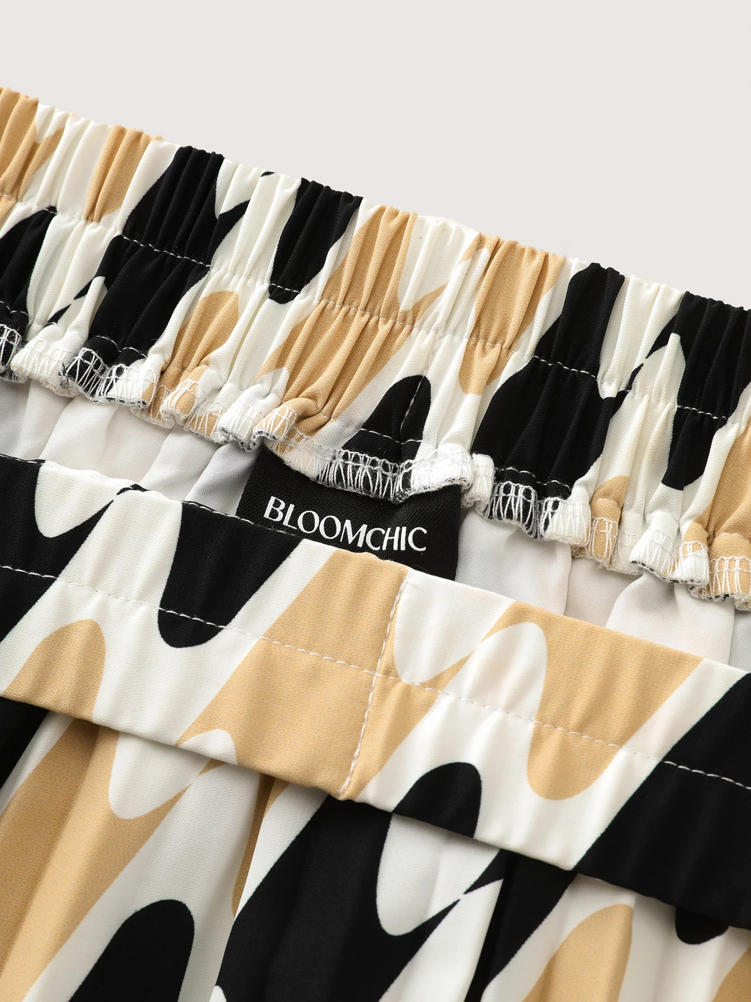 Abstract Print Pleated Maxi Dress - Image 6