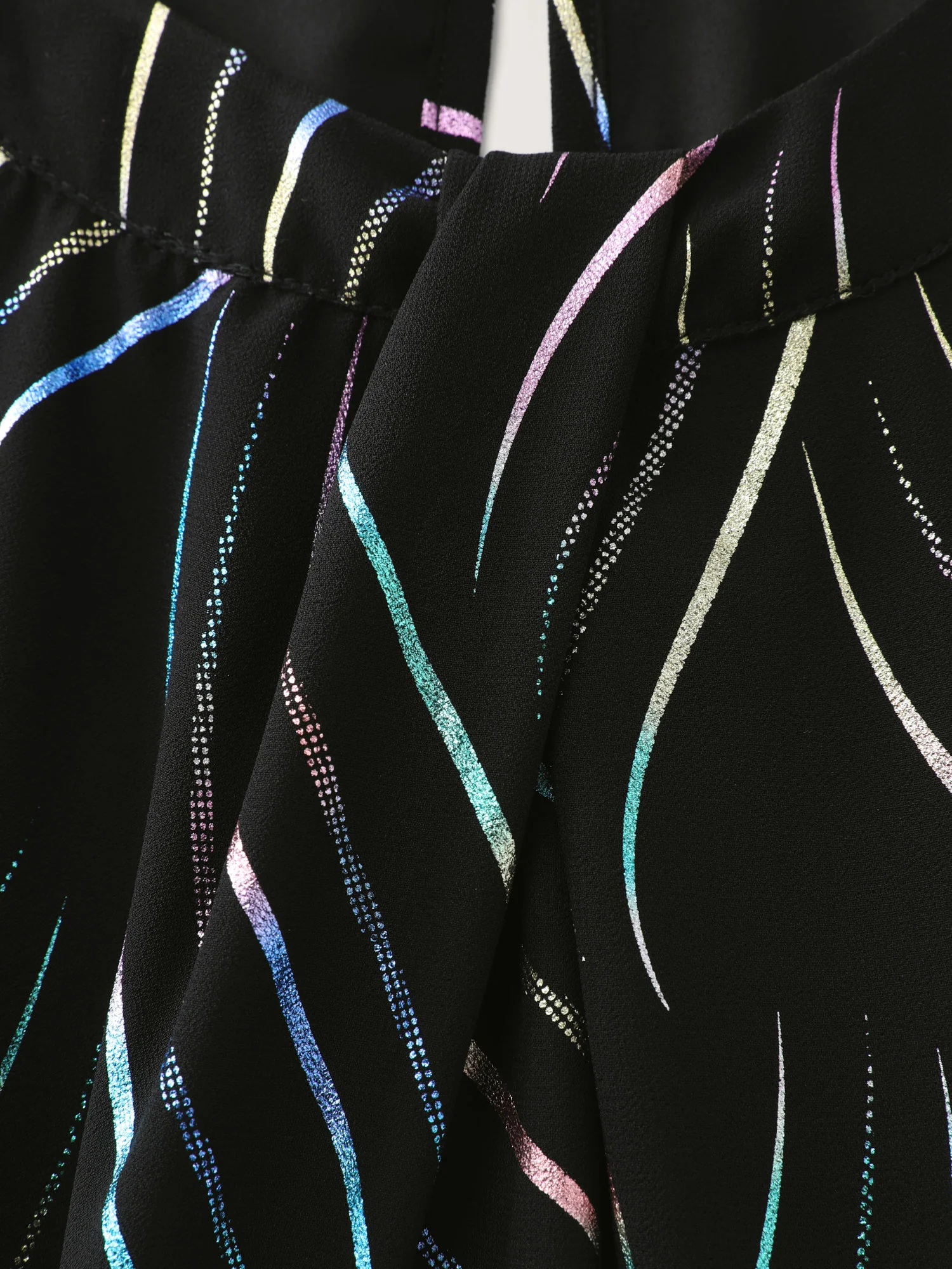 Abstract Print Twisted Neckline Midi Dress - Image 5