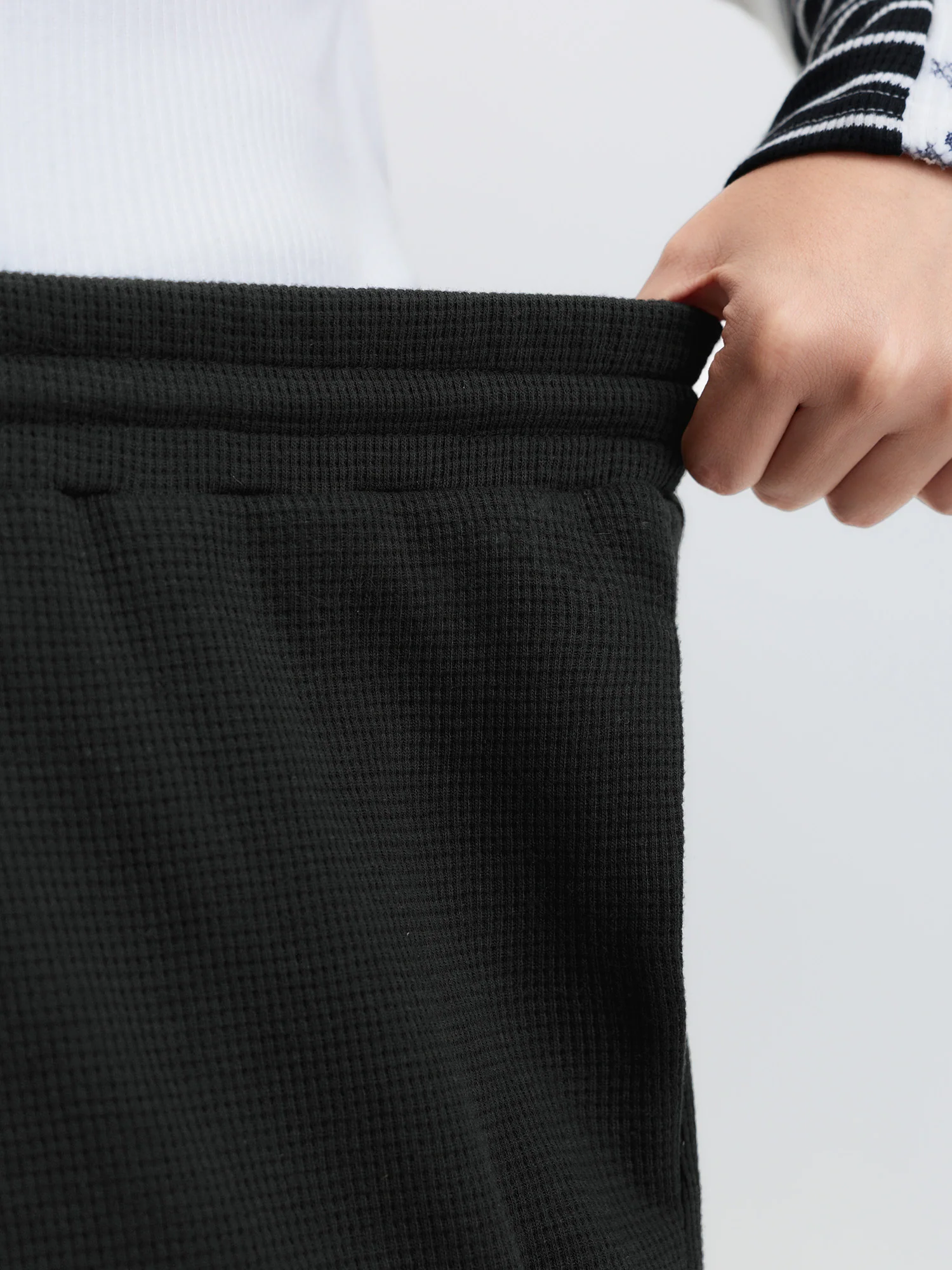 Adjustable Drawstring Wide-Leg Pants - Image 4