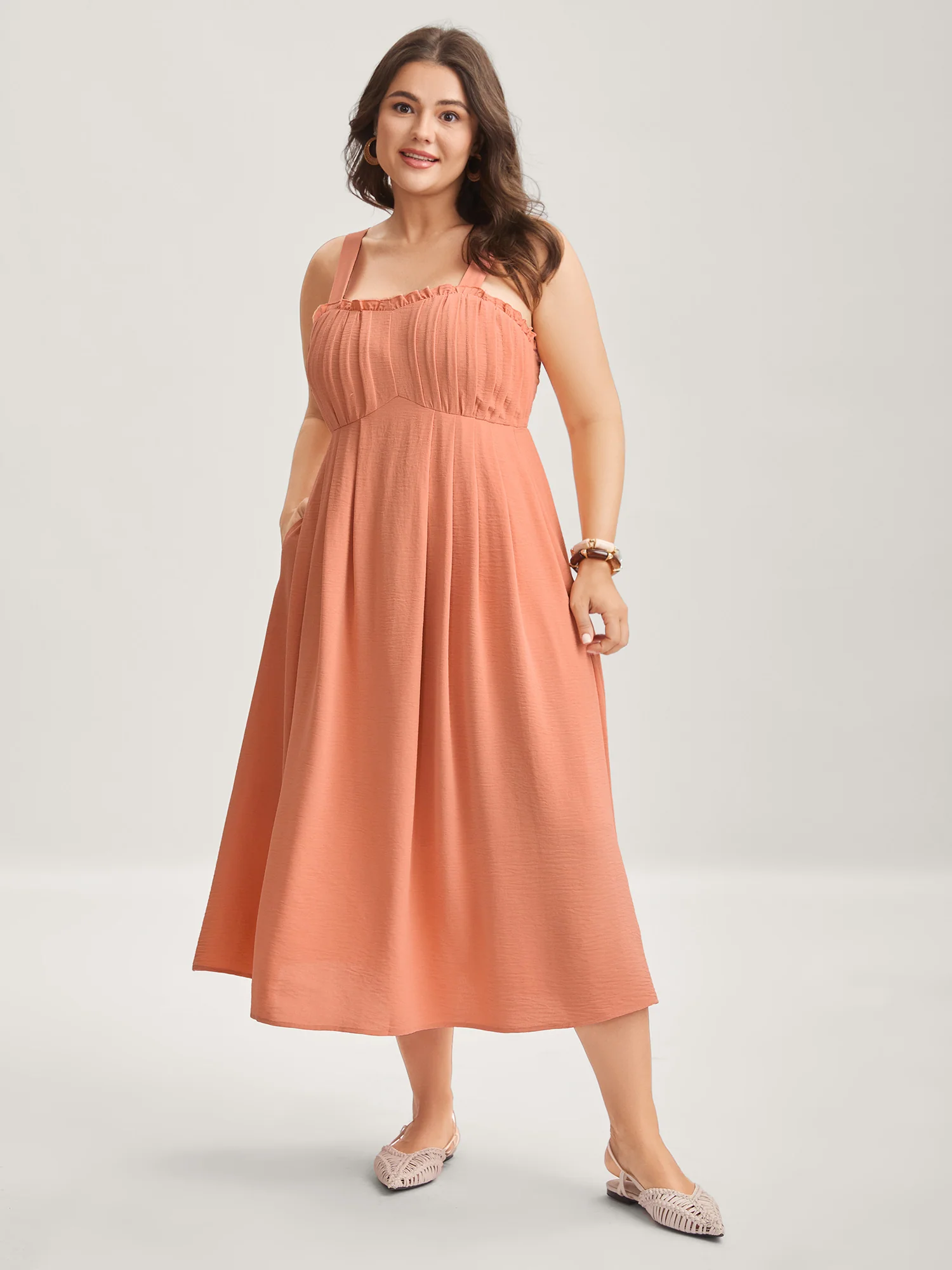 Adjustable Straps Pleated Pockets Midi Dress - Image 4