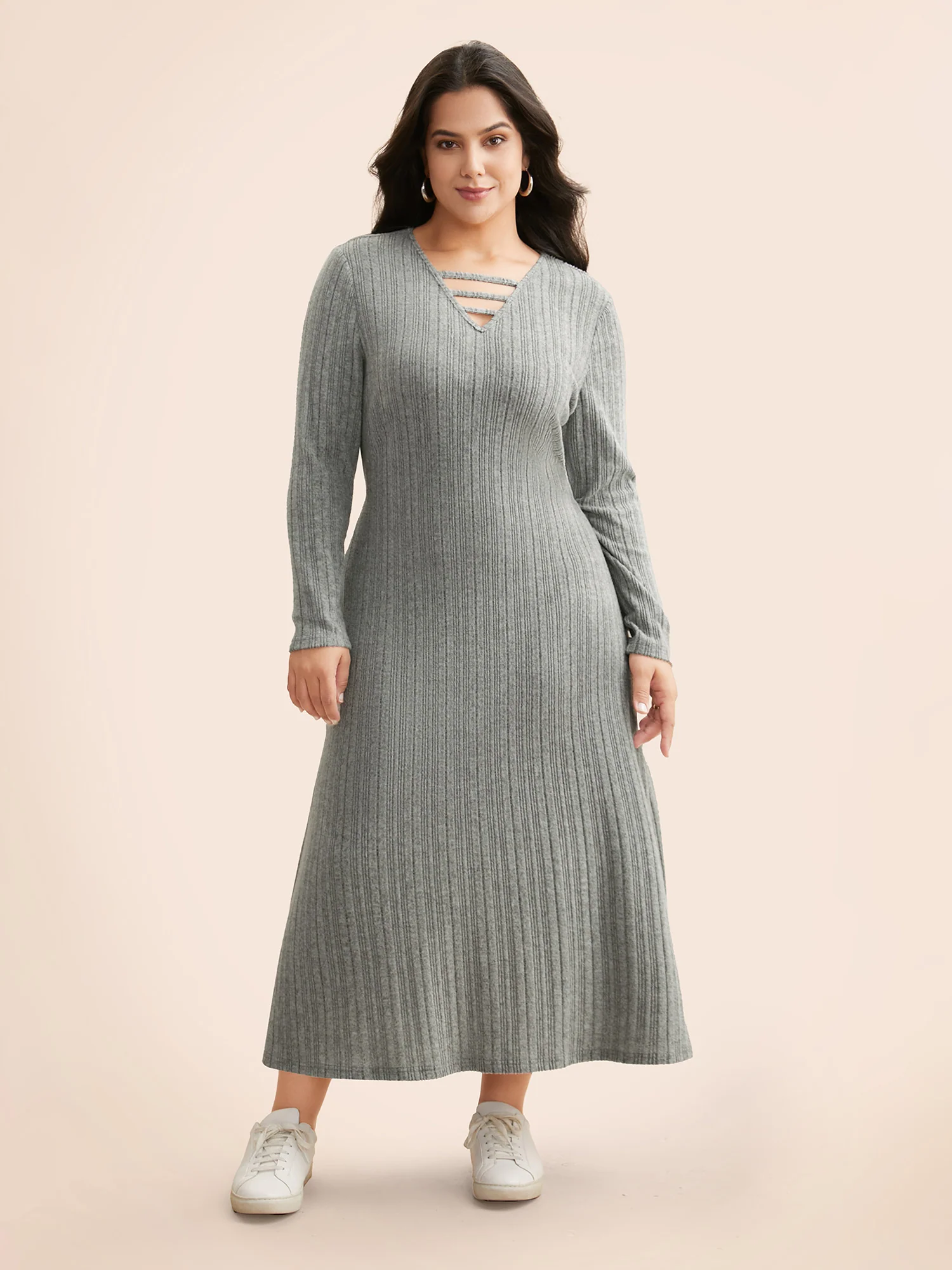 Airy Cozy Neck Cut-Out Midi Dress - Image 3