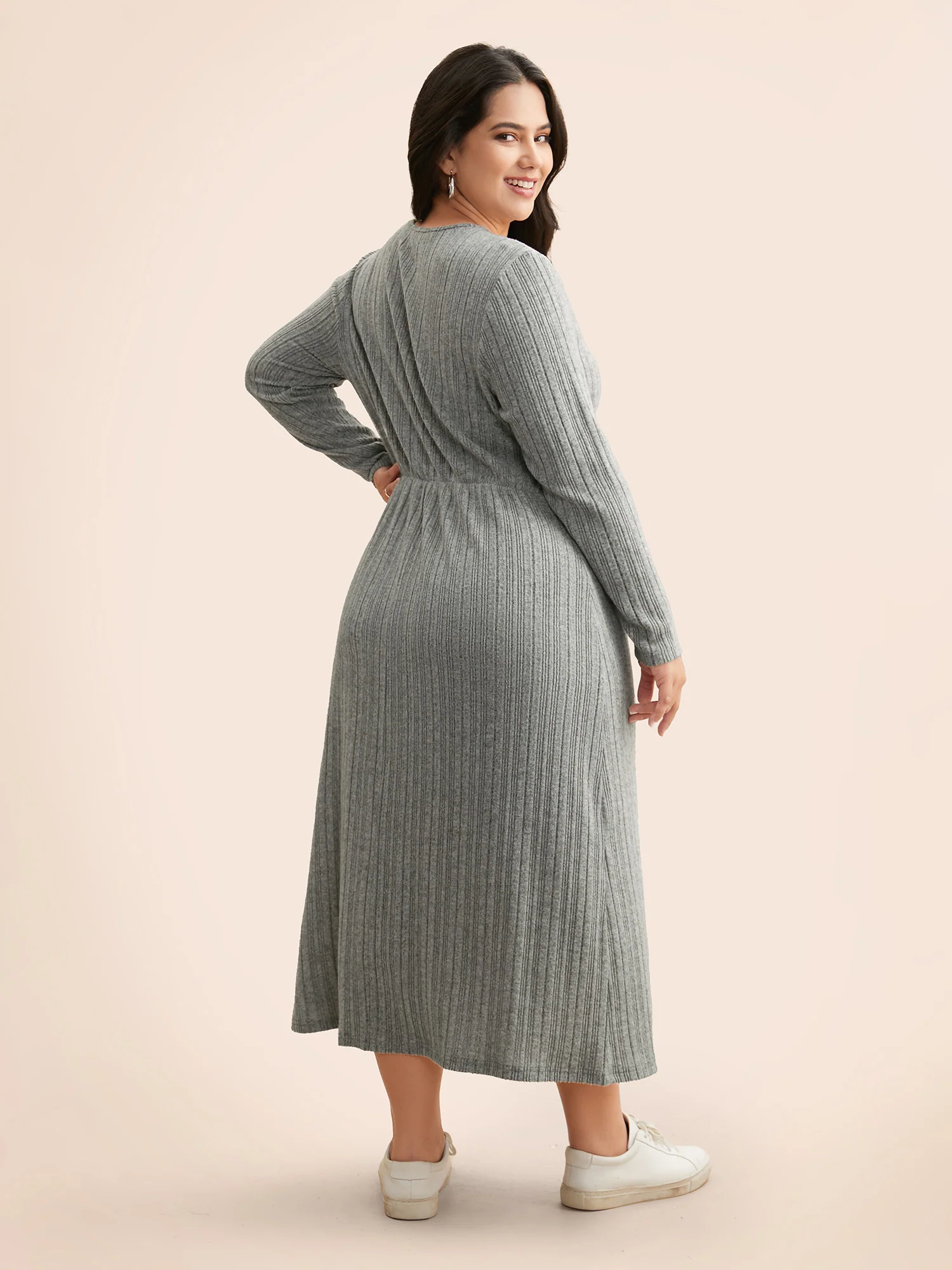 Airy Cozy Neck Cut-Out Midi Dress - Image 4