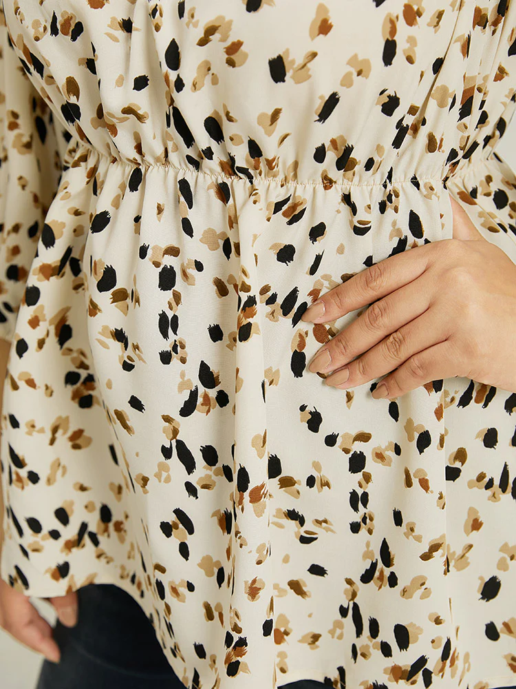 Allover Print Lantern Sleeve Blouse - Image 7
