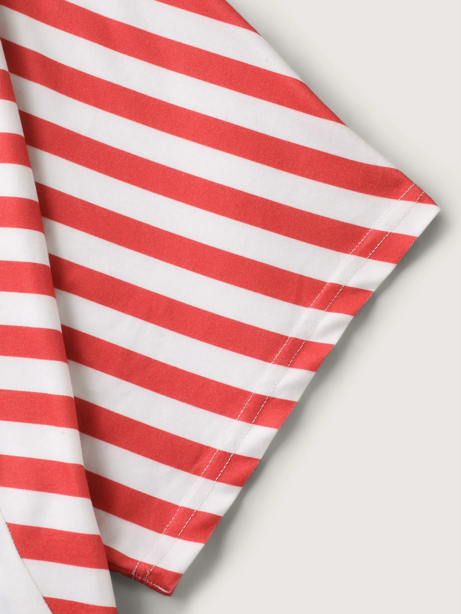 American Flag Print V-Neck T-Shirt - Image 6
