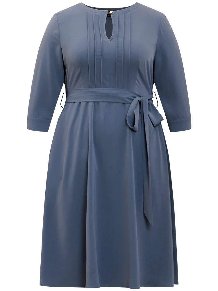 Anti-Wrinkle Solid Belted Pleated Keyhole Dress - Image 5