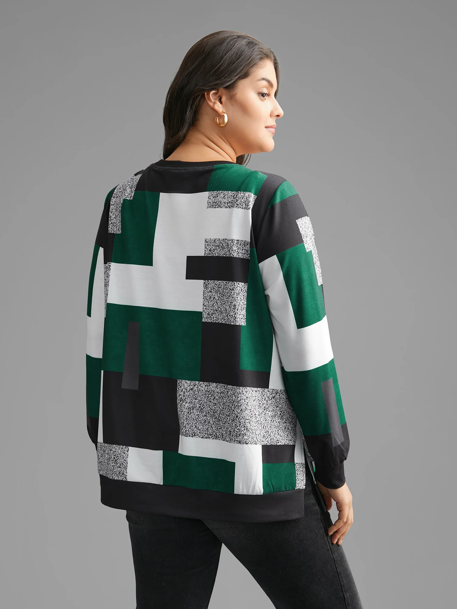 Asymmetrical Colorblock Contrast Slit Hem Sweatshirt - Image 3