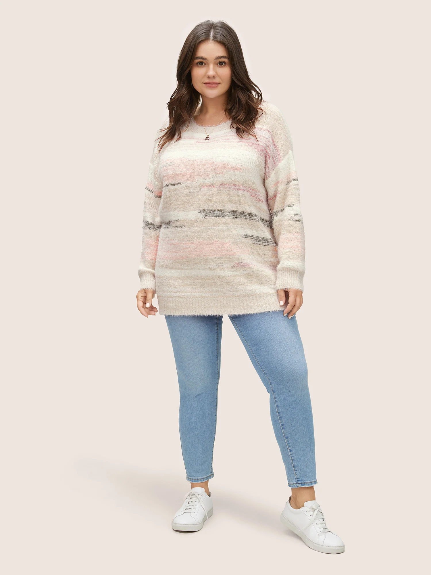 Asymmetrical Colorblock Crew Neck Fluffy Pullover - Image 3