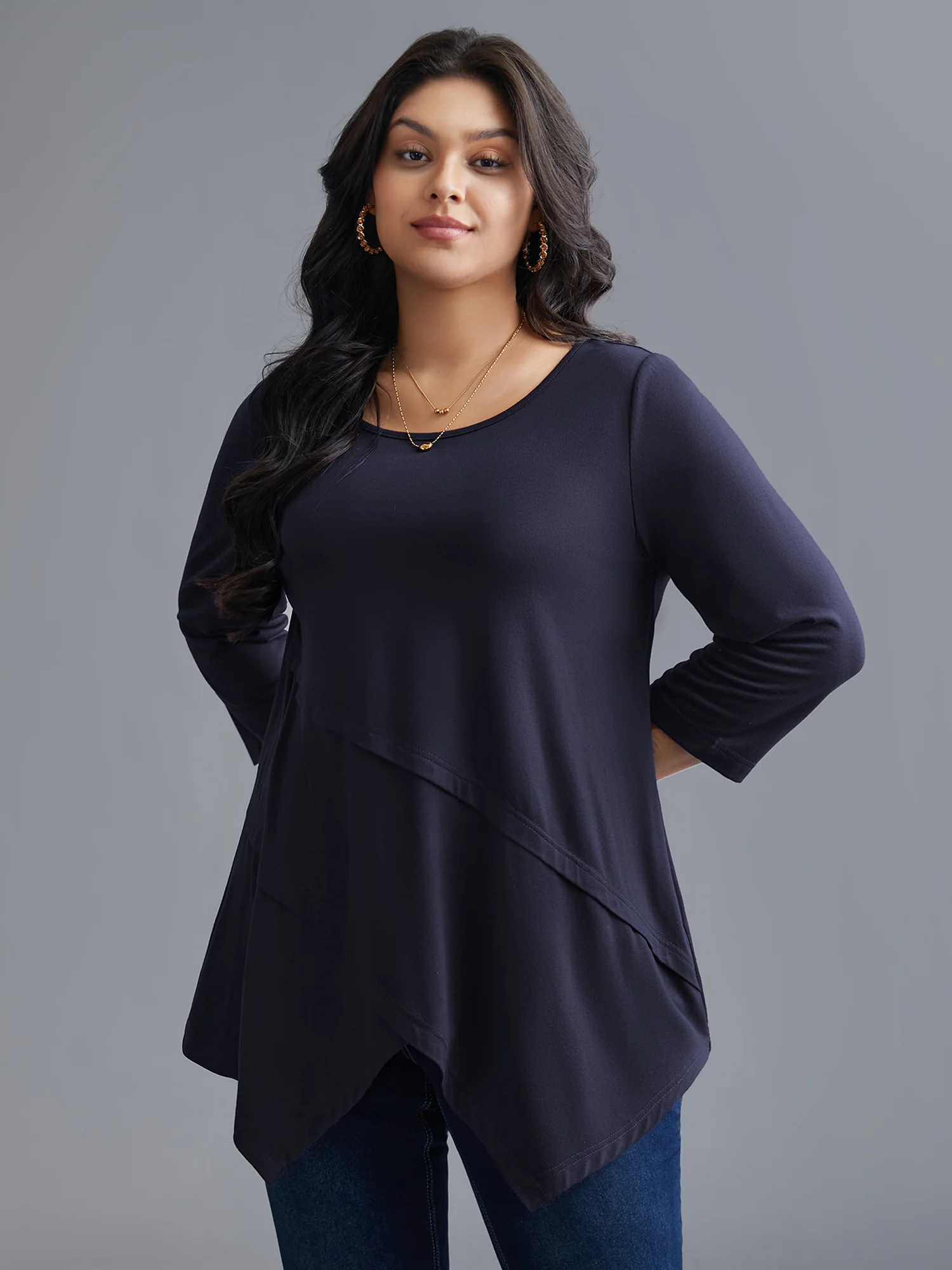 Asymmetrical Hem Overlap Long T-shirt - Image 14