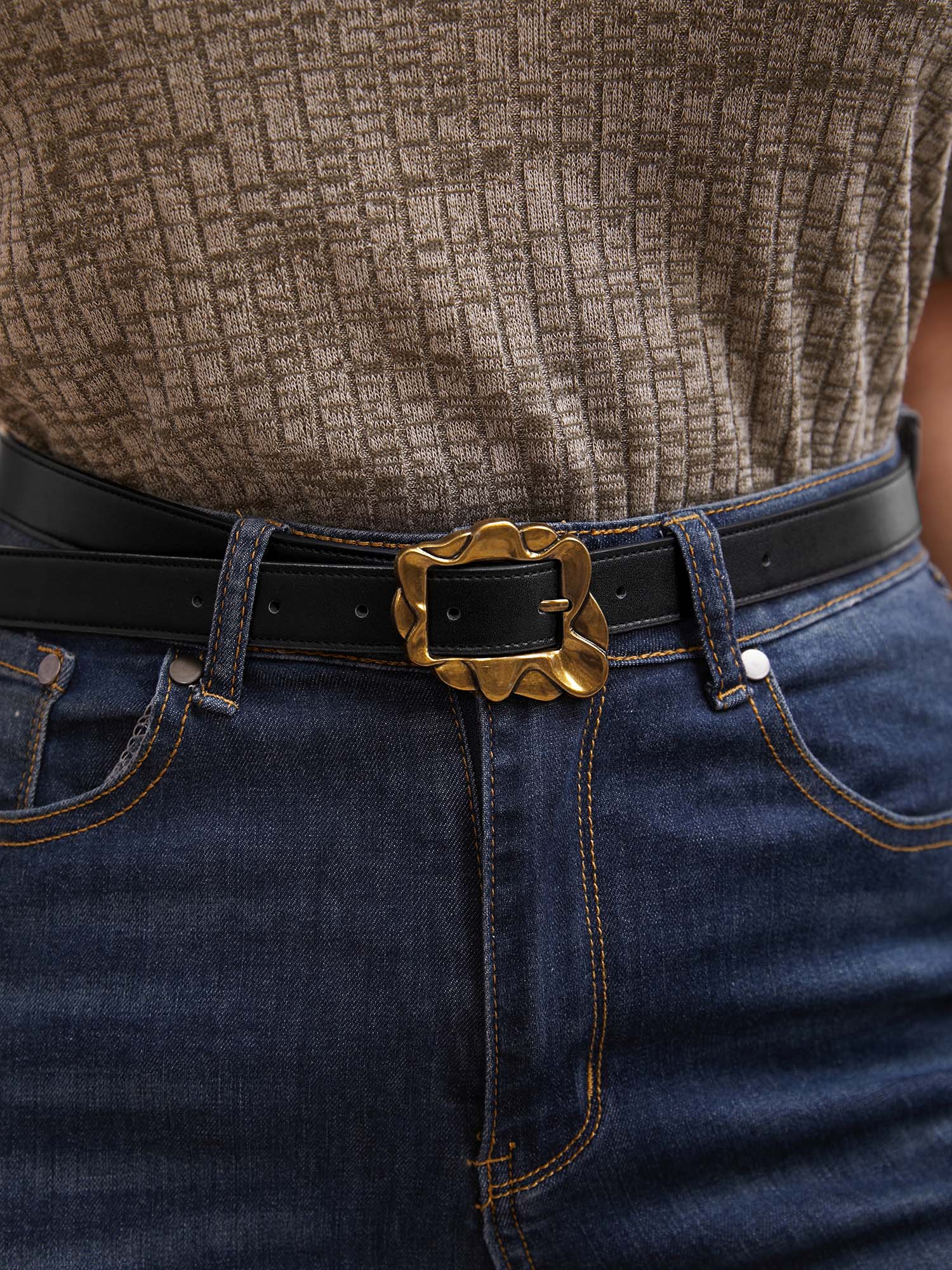 Asymmetrical Metal Detail Buckle Belt - Image 3