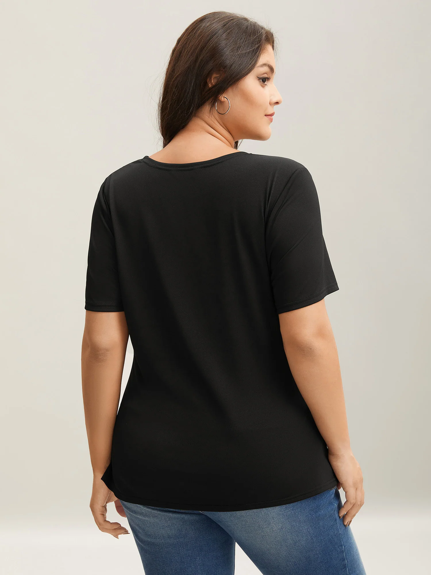 Asymmetrical Neckline Curved Hem Plain T-Shirt - Image 4