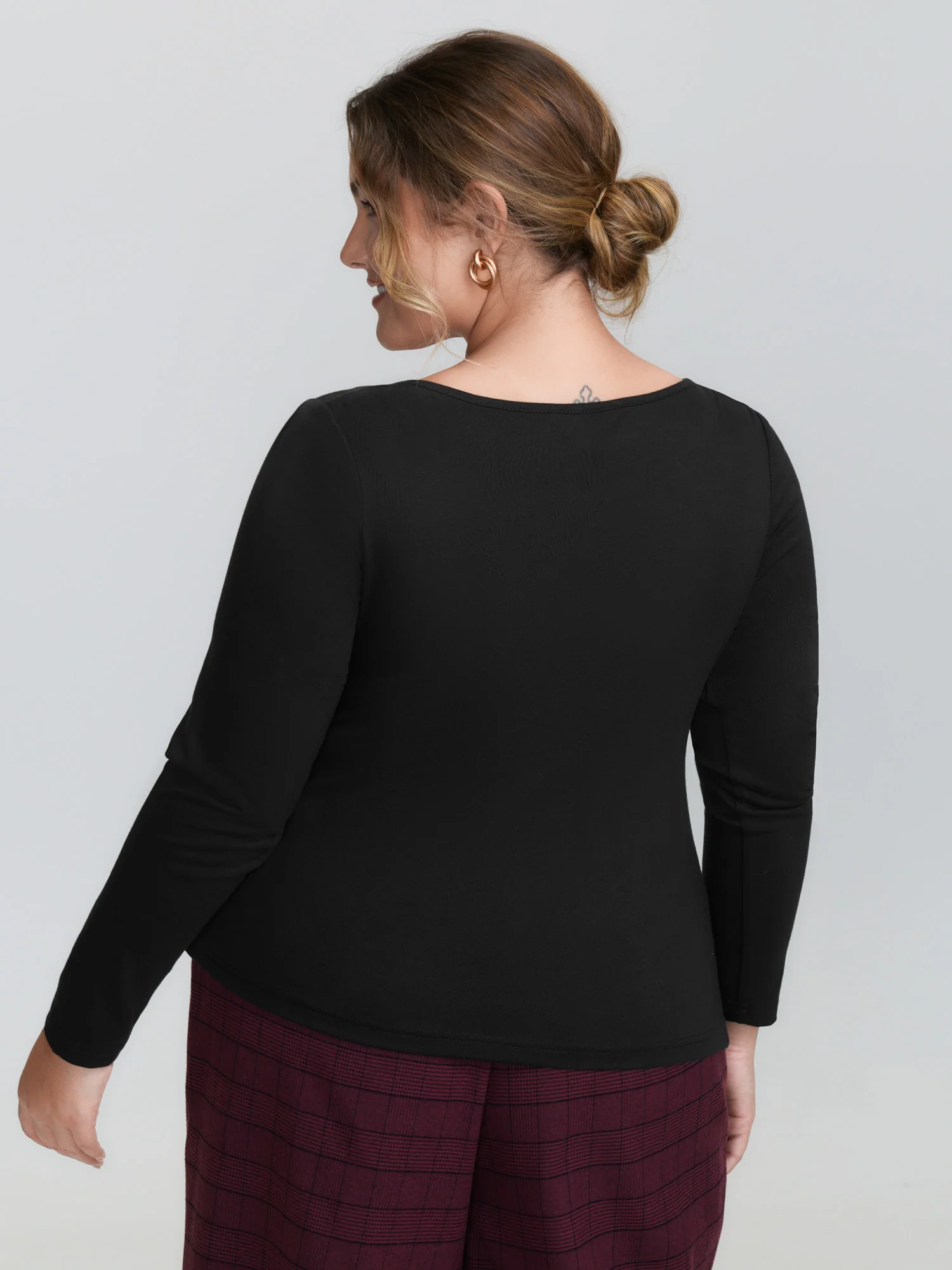 Asymmetrical Neckline Ruched Stretchy Knit Top - Image 4