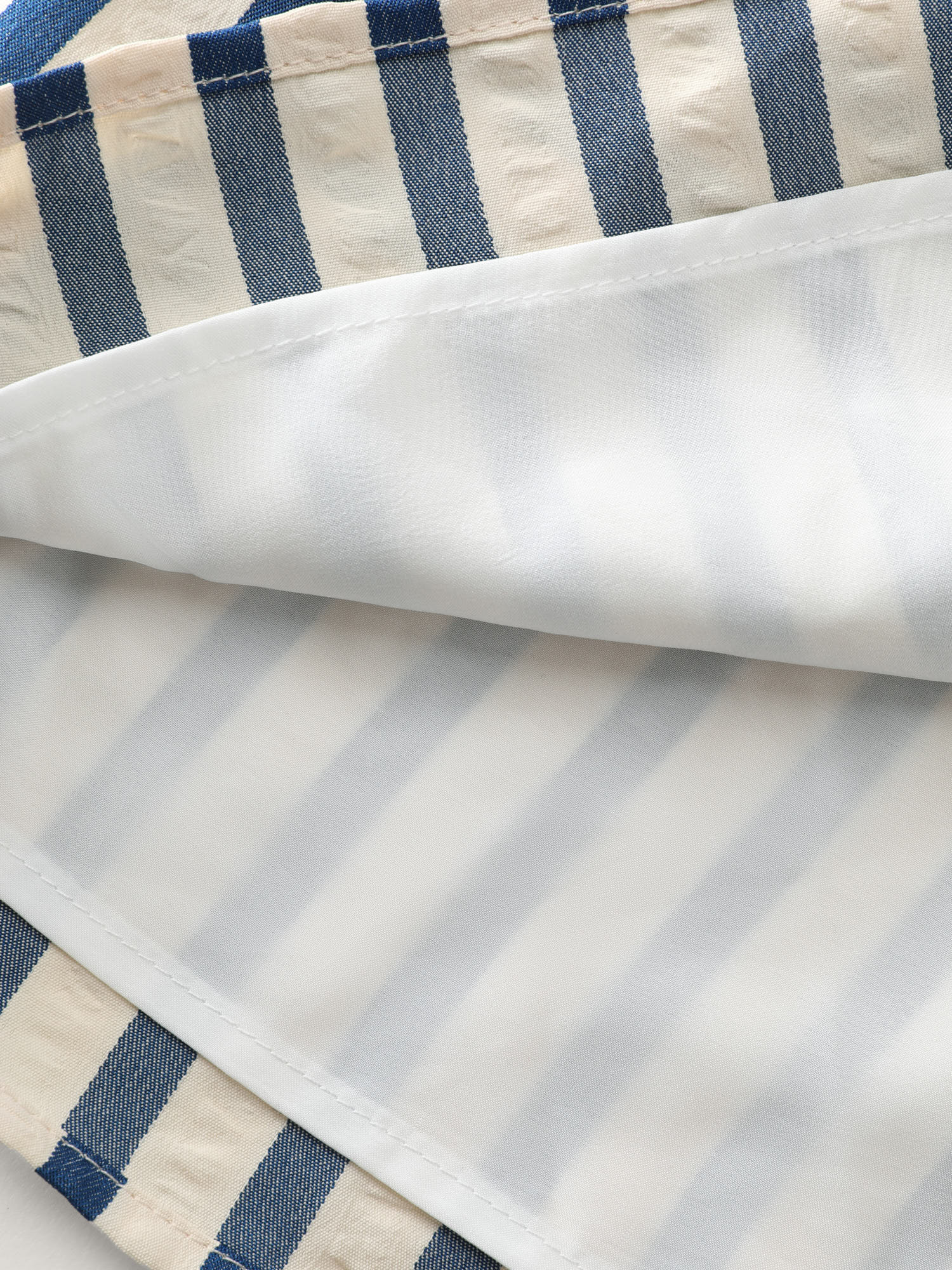 Asymmetrical Stripes Pockets Lined Shorts - Image 7