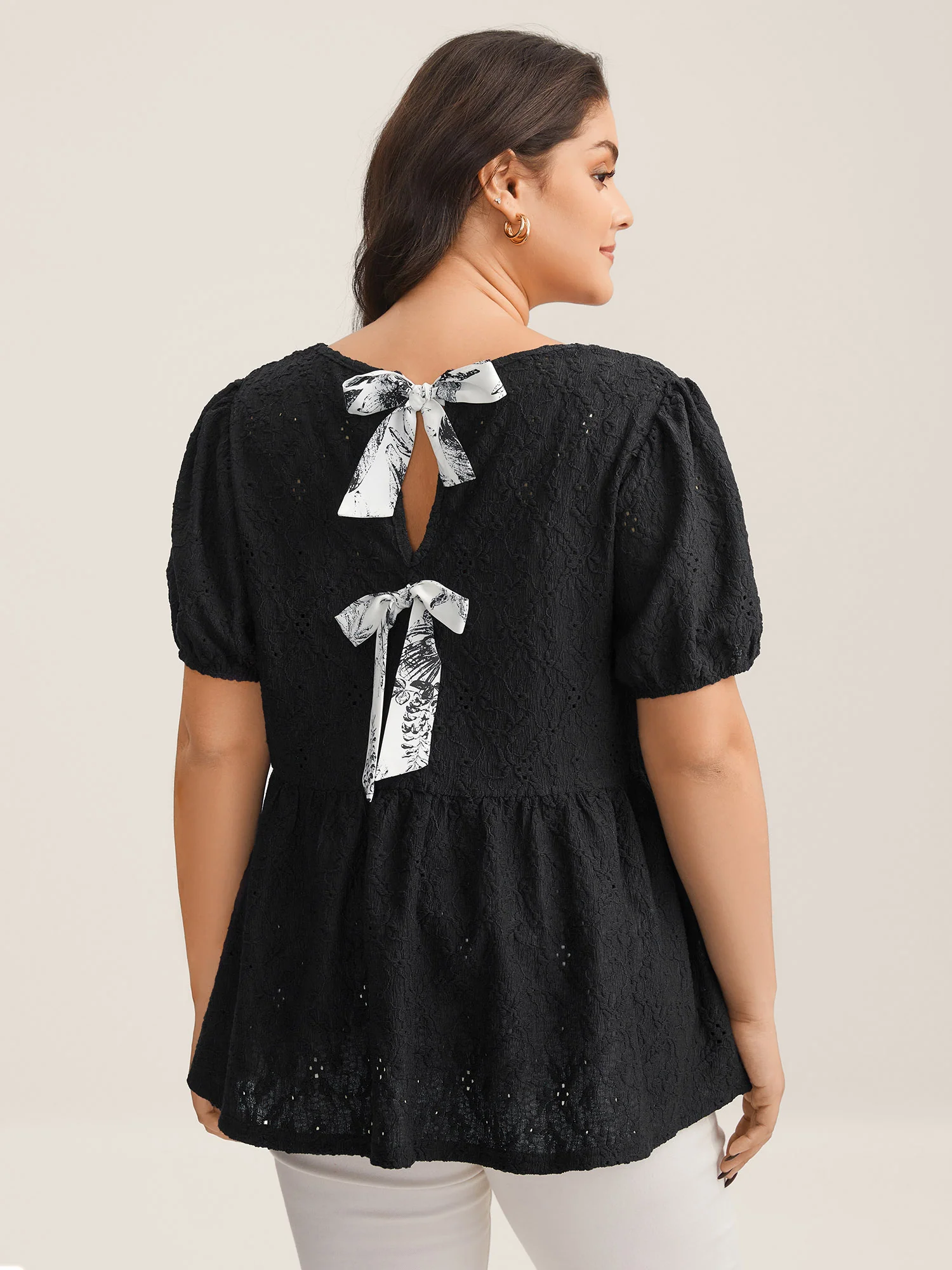 Back Bow Tie Textured Top - Image 25