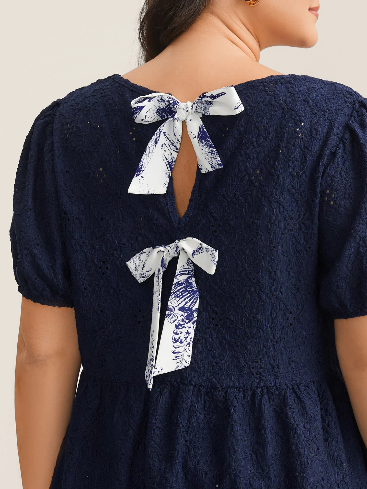 Back Bow Tie Textured Top - Image 4
