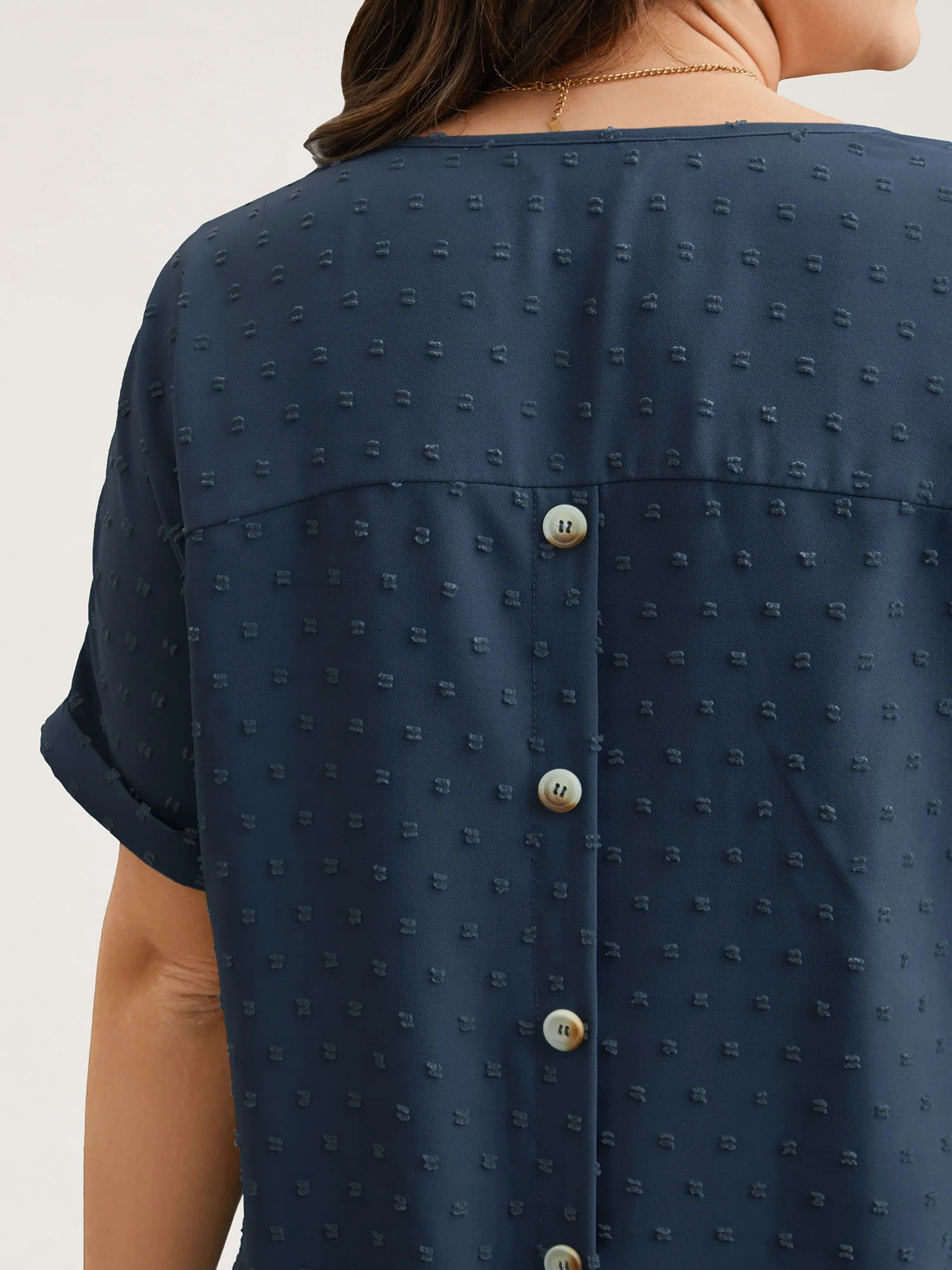 Back-Button Textured V-Neck Shirt - Image 33