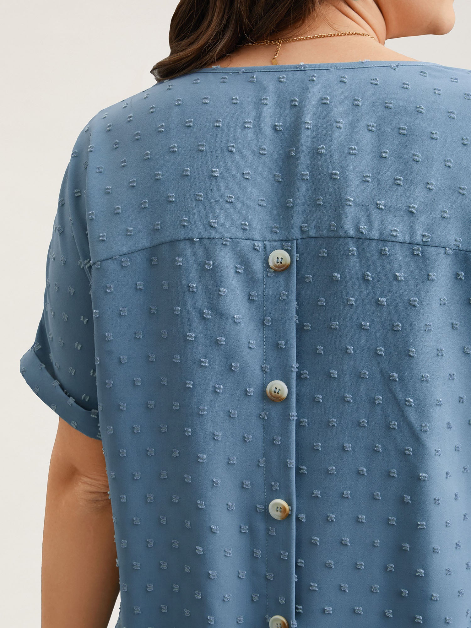 Back-Button Textured V-Neck Shirt - Image 38