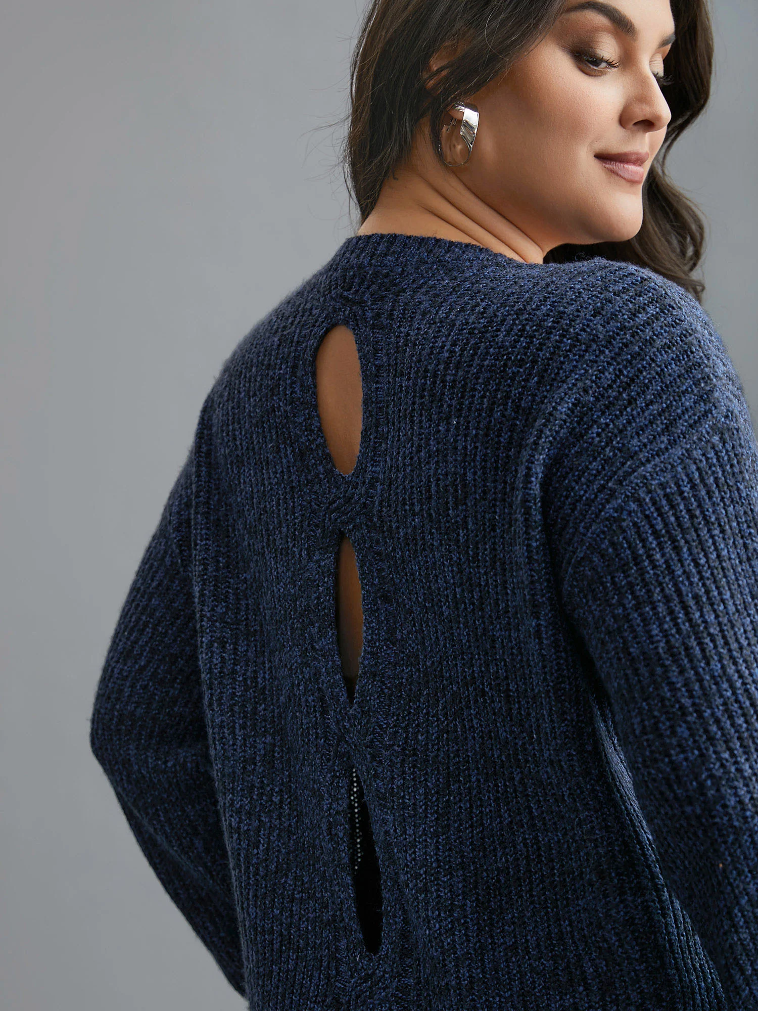 Back Cut-Out Textured Drop Shoulder Sleeve Pullover - Image 5