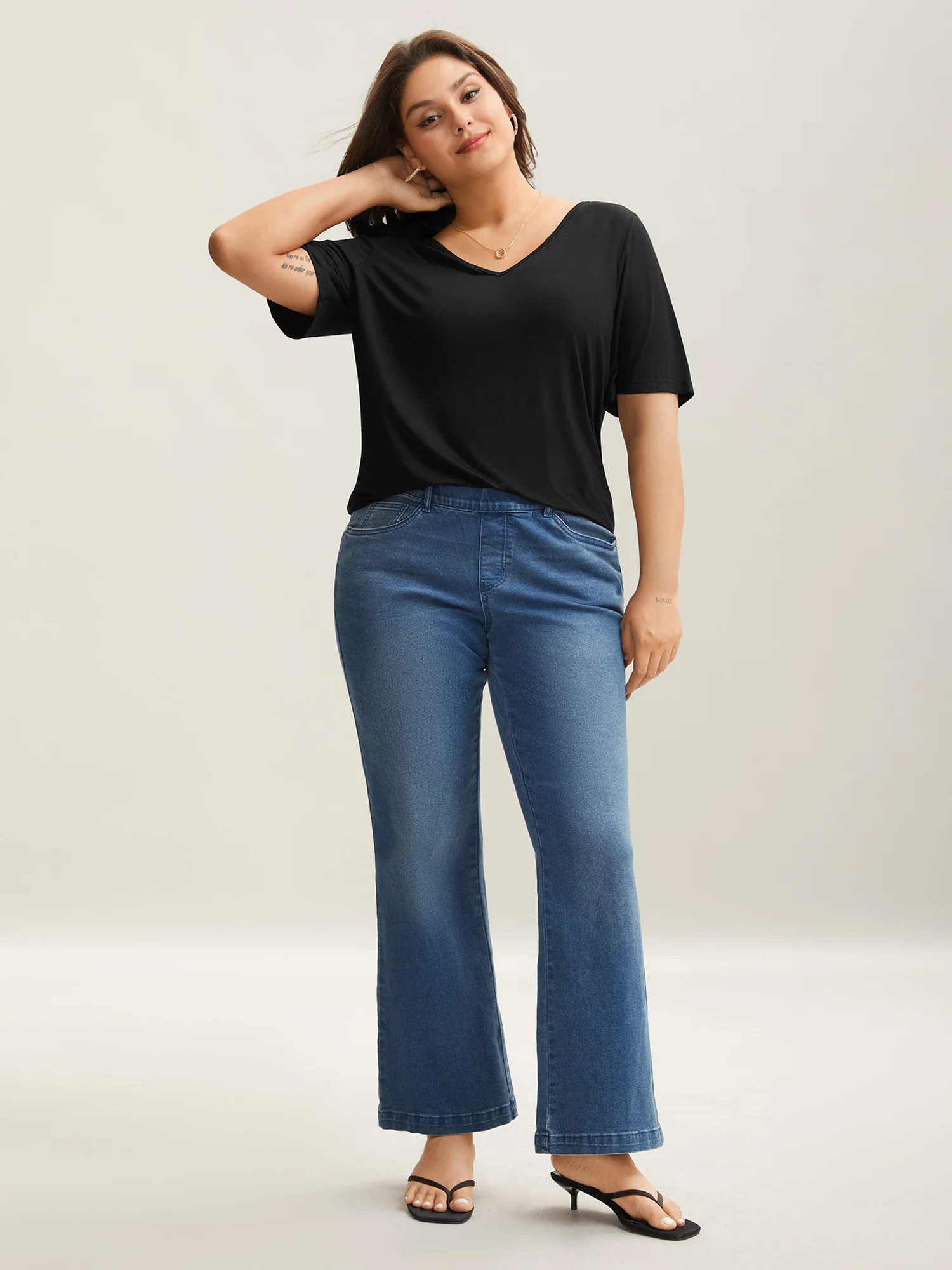 Back Lace Cut-Out V-Neck T-Shirt - Image 3