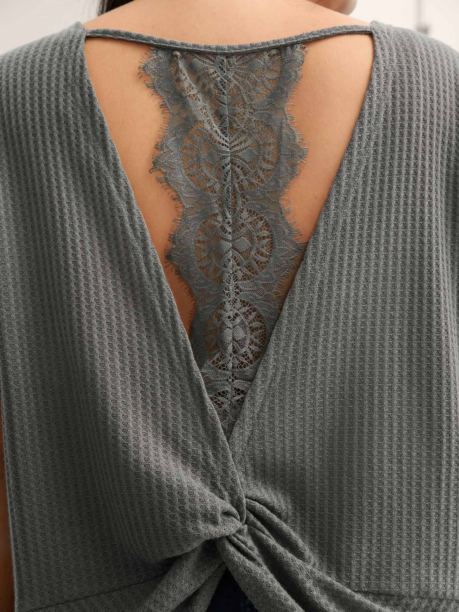 Backless Lace Crossover Solid T-Shirt - Image 2