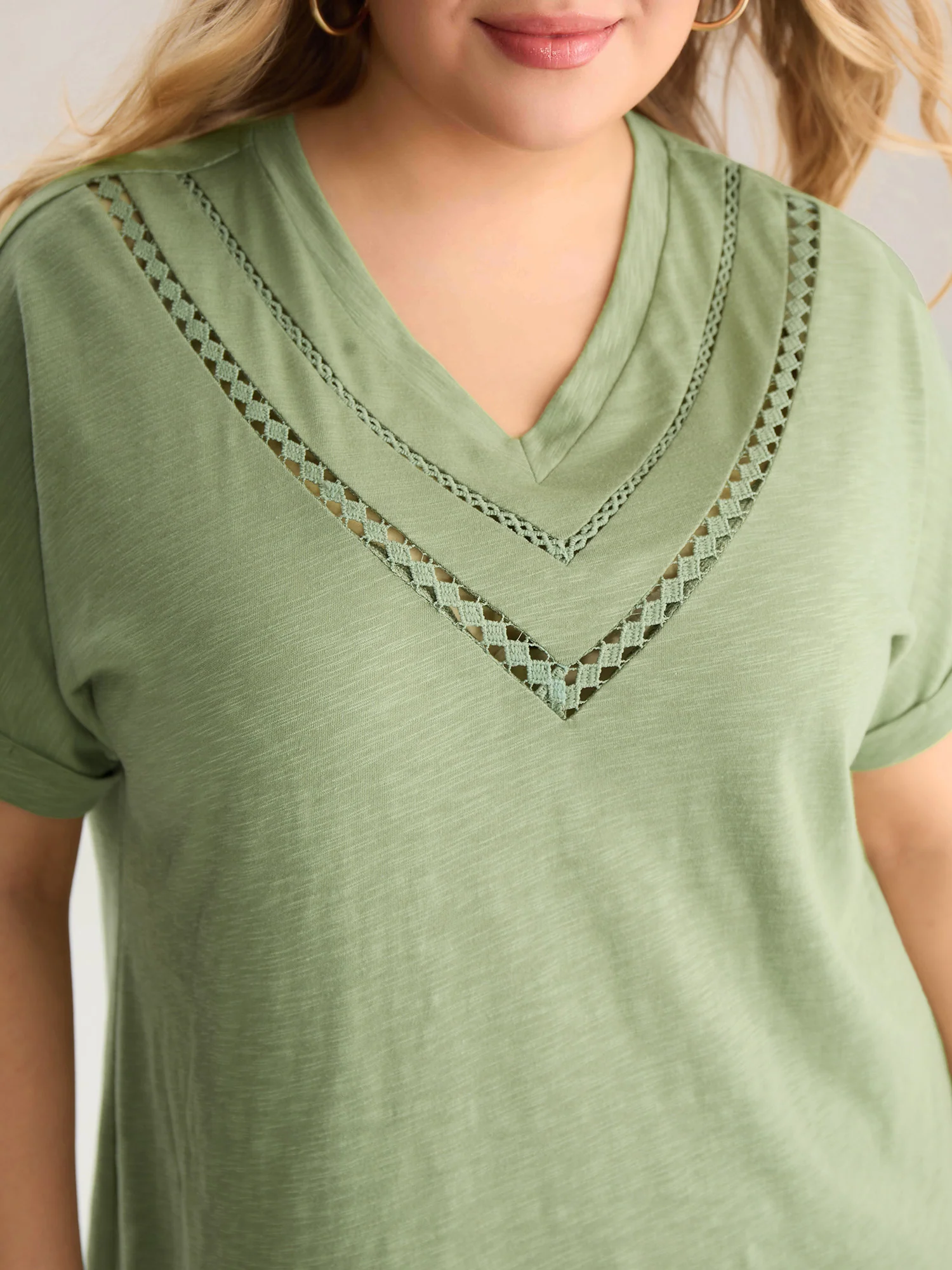 Bamboo Fabric Lace Trim Flowy T-Shirt - Image 2