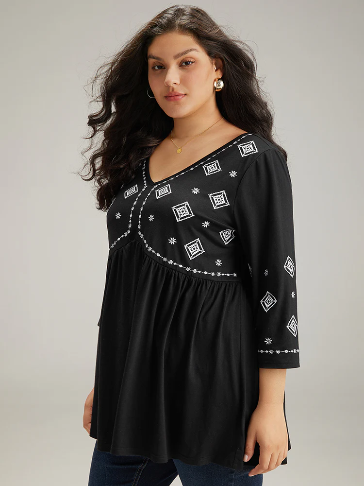 Bandana Embroidered V Neck Gathered T-shirt - Image 3