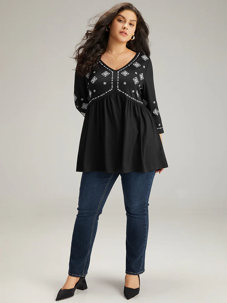 Bandana Embroidered V Neck Gathered T-shirt - Image 4