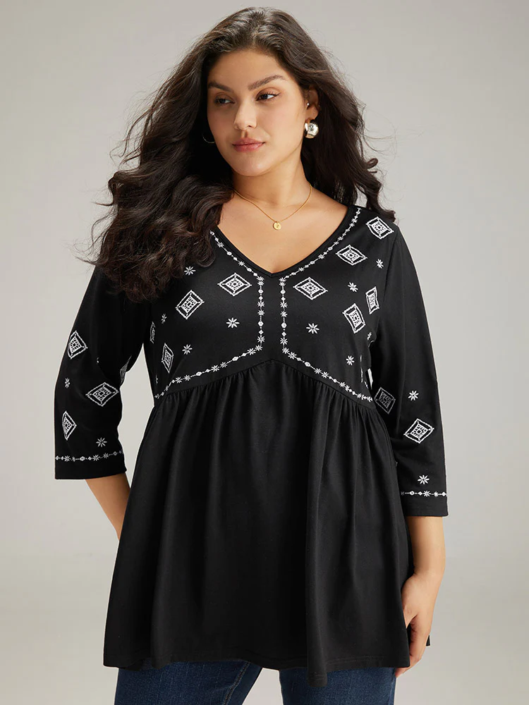 Bandana Embroidered V Neck Gathered T-shirt - Image 5
