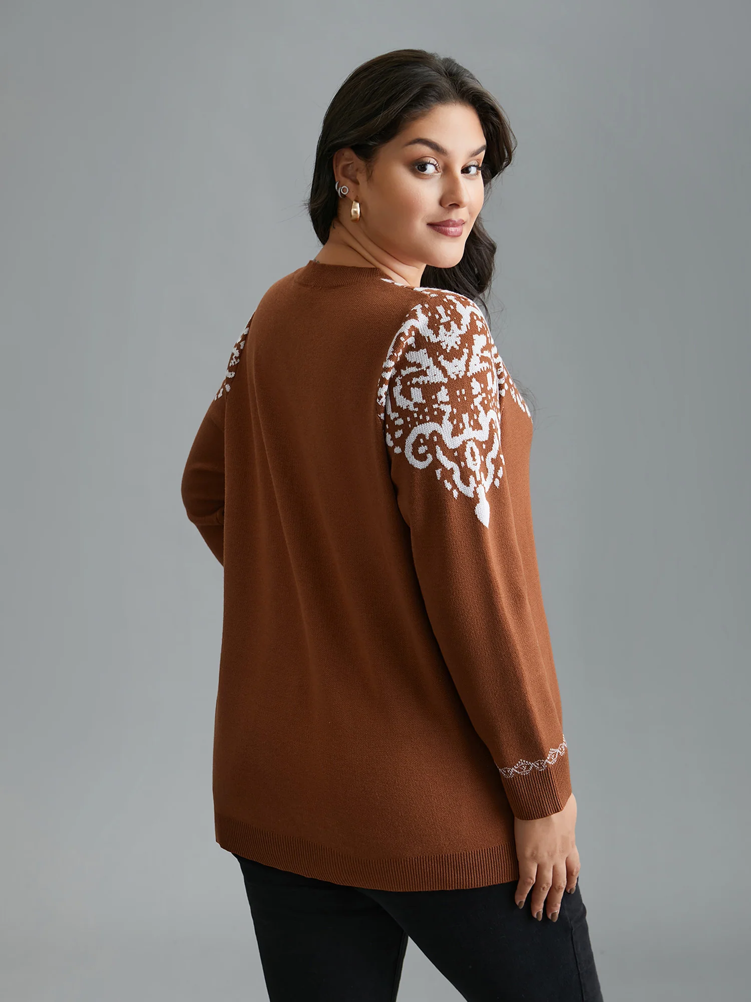 Bandana Jacquard Pattern Round Neck Pullover - Image 2