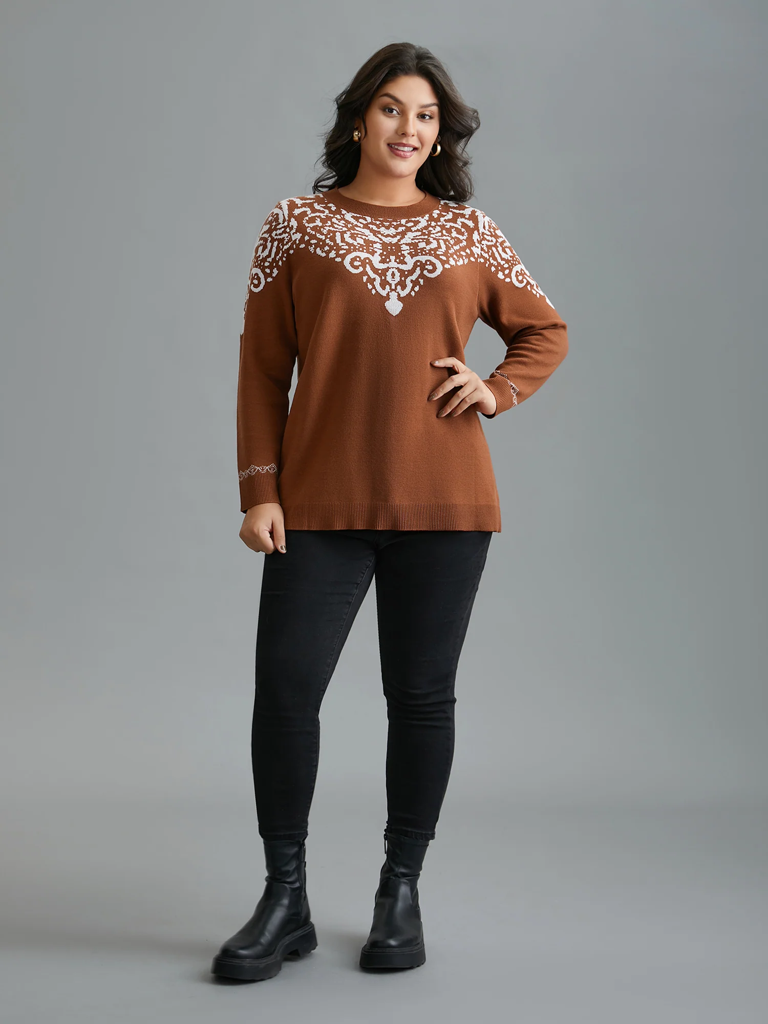 Bandana Jacquard Pattern Round Neck Pullover - Image 3