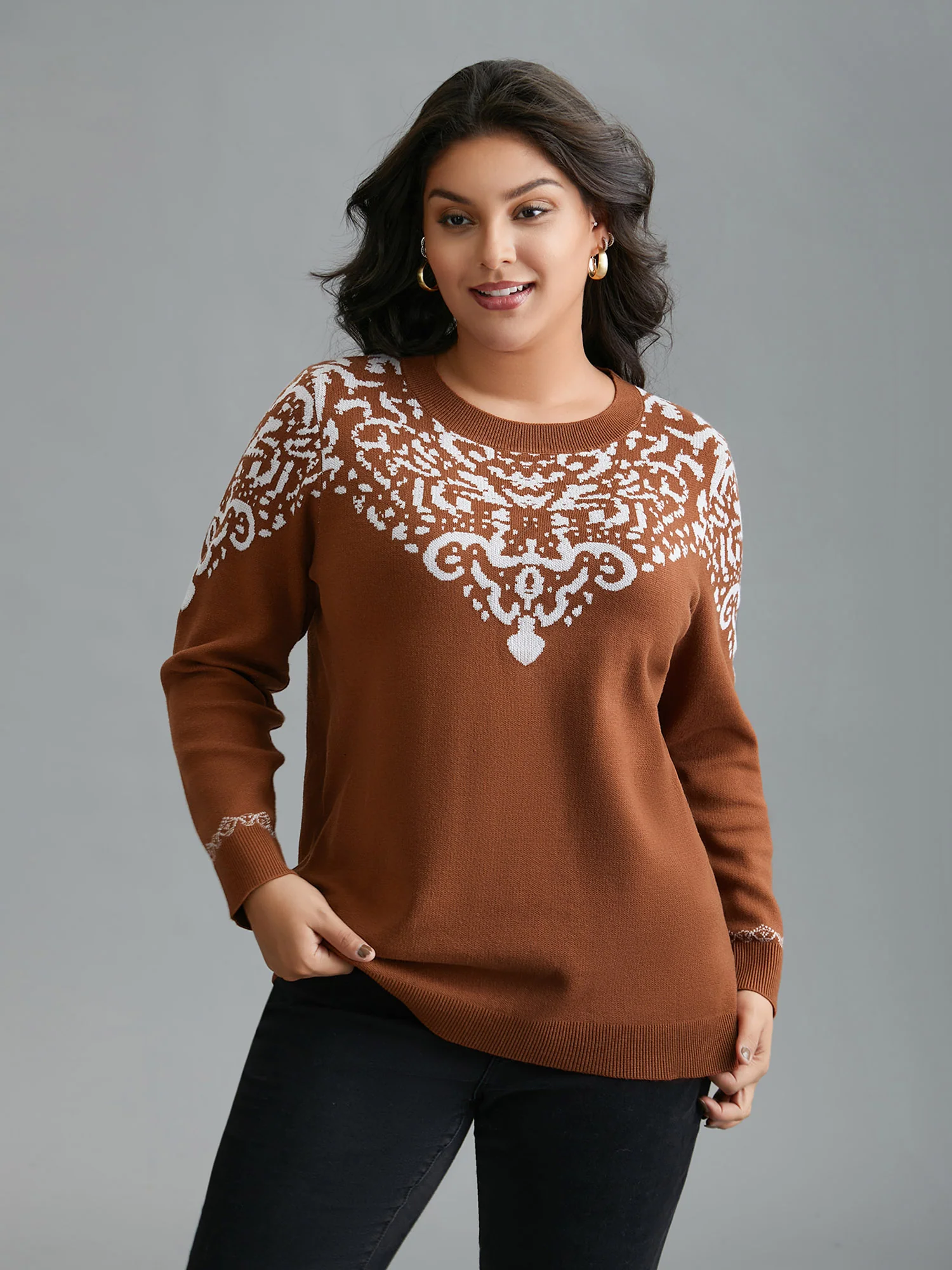 Bandana Jacquard Pattern Round Neck Pullover - Image 4