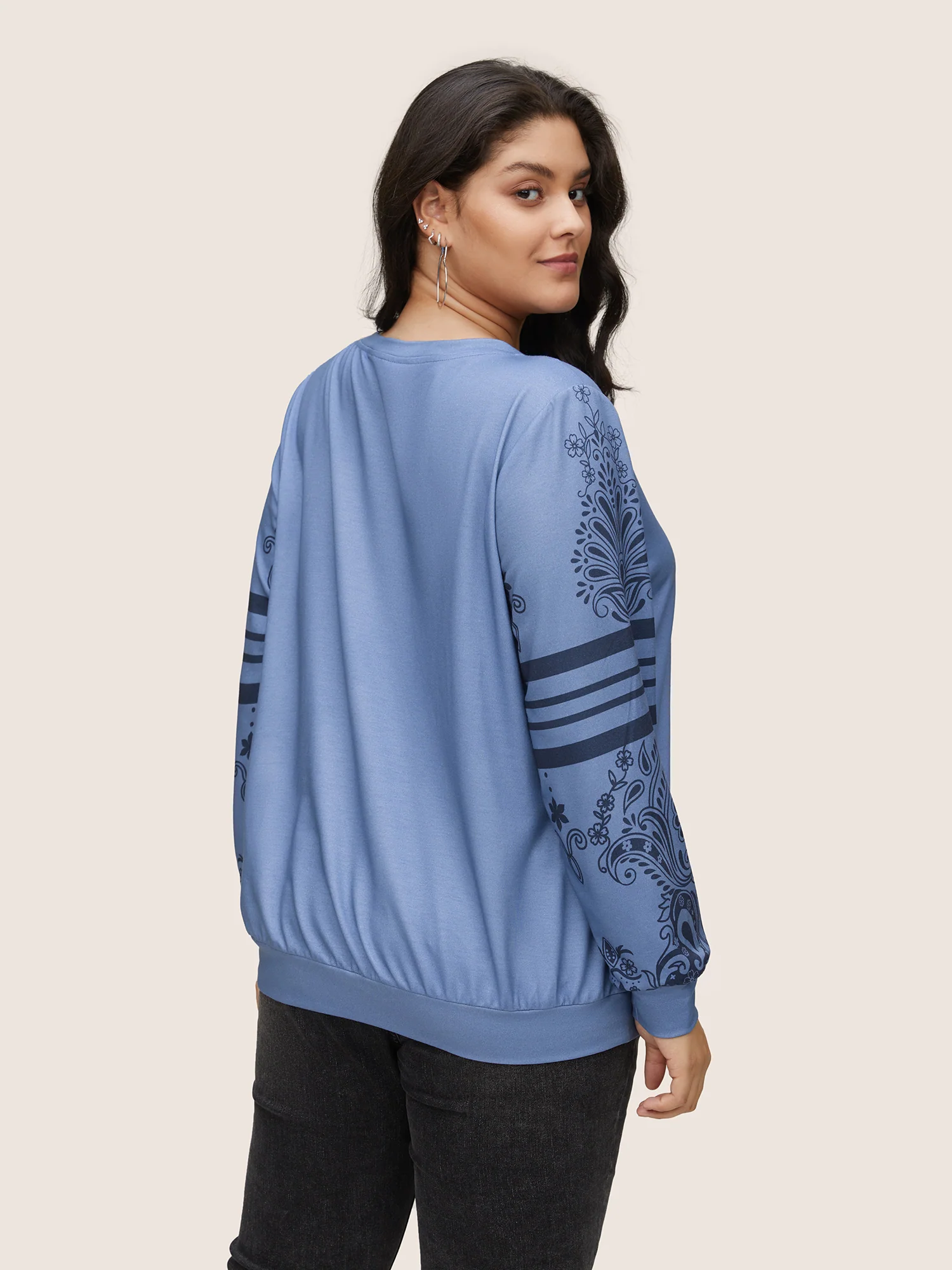 Bandana Paisley Print Crew Neck Sweatshirt - Image 2