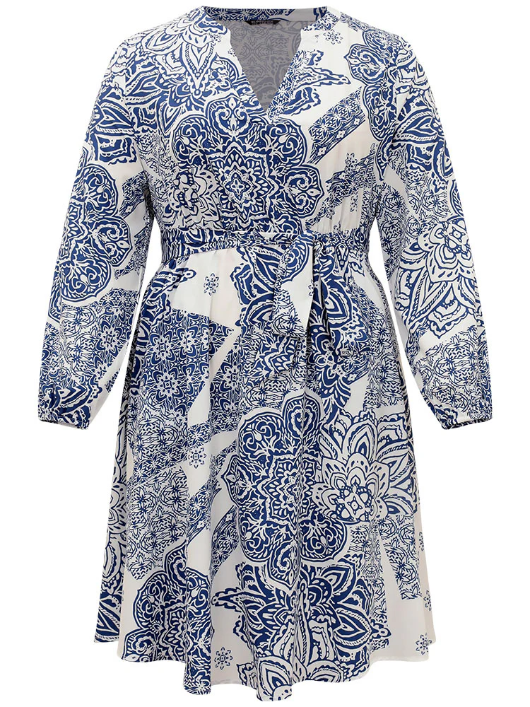 Bandana Print Notched Belted Dress - Image 10
