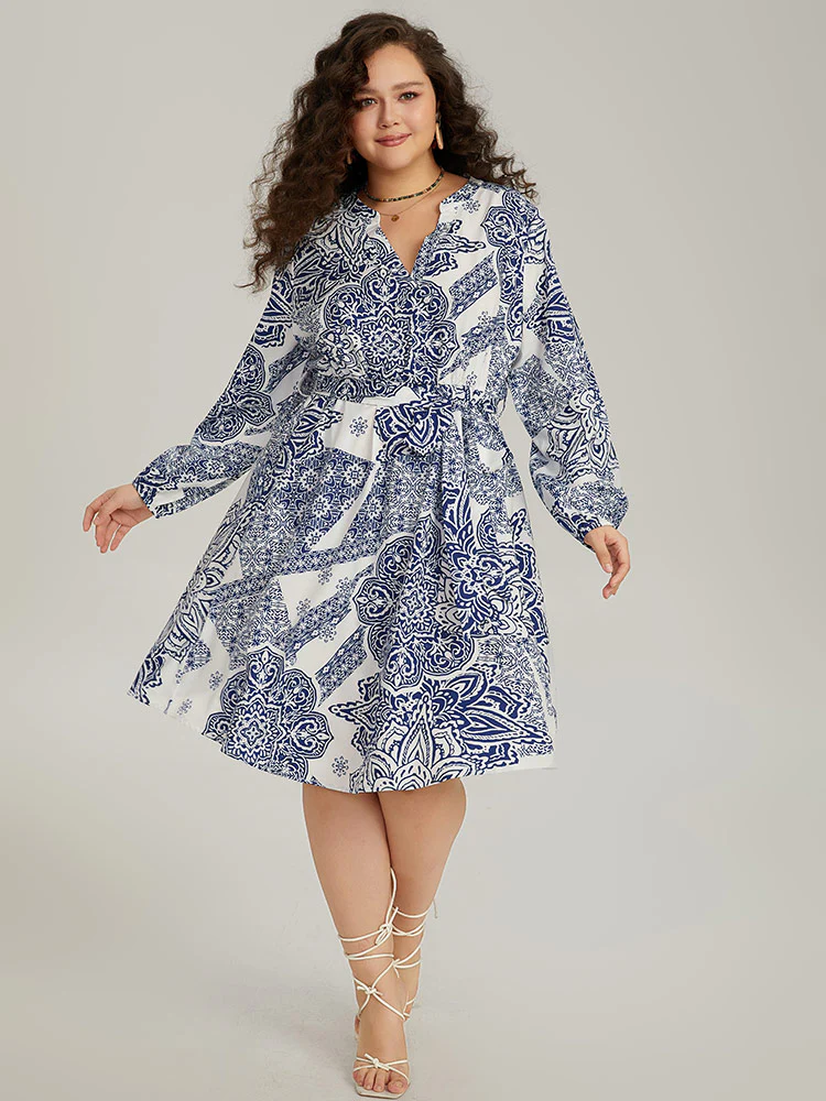 Bandana Print Notched Belted Dress - Image 4