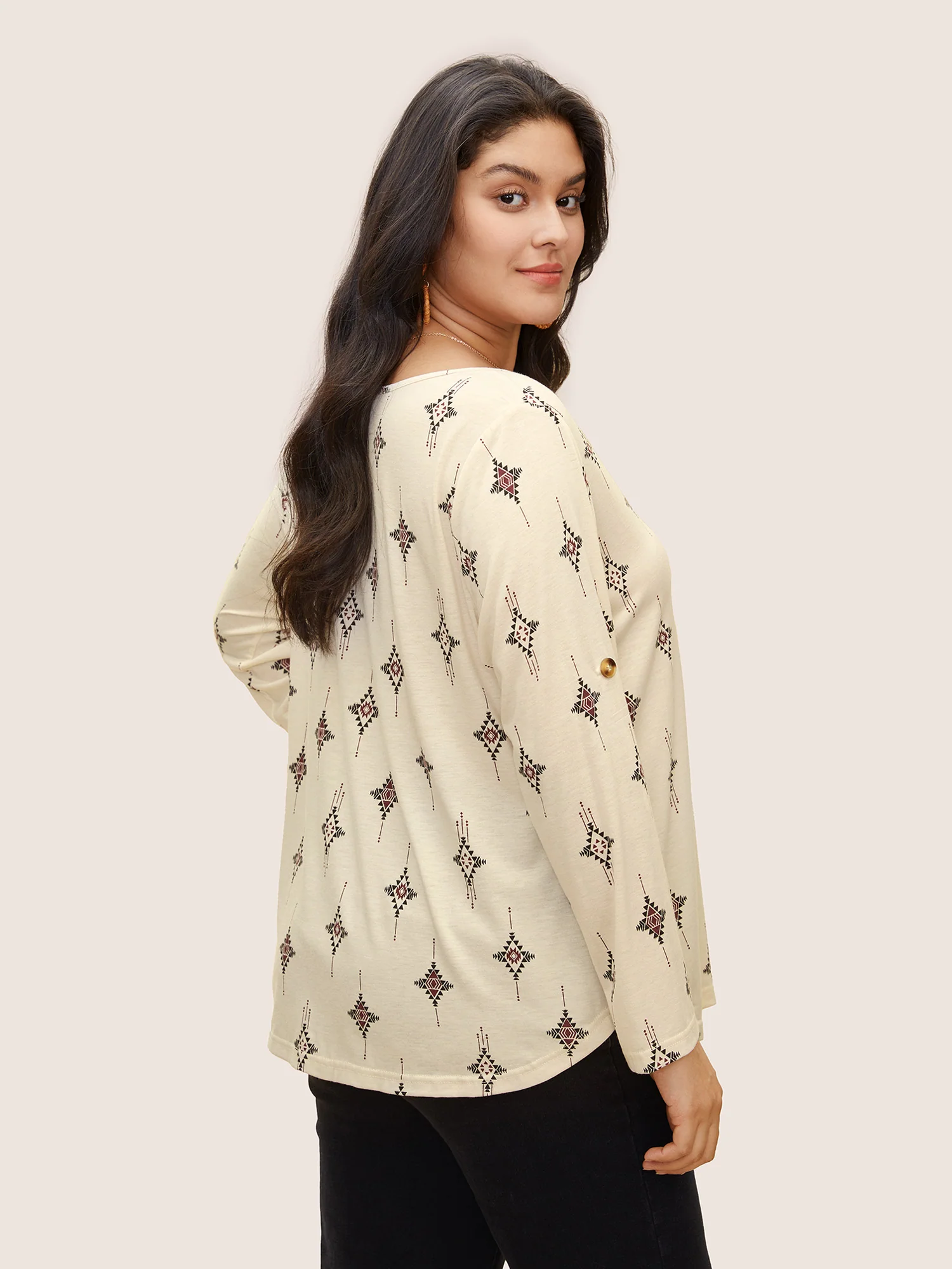 Bandana Print Notched Pleated Tab Sleeve T-shirt - Image 2