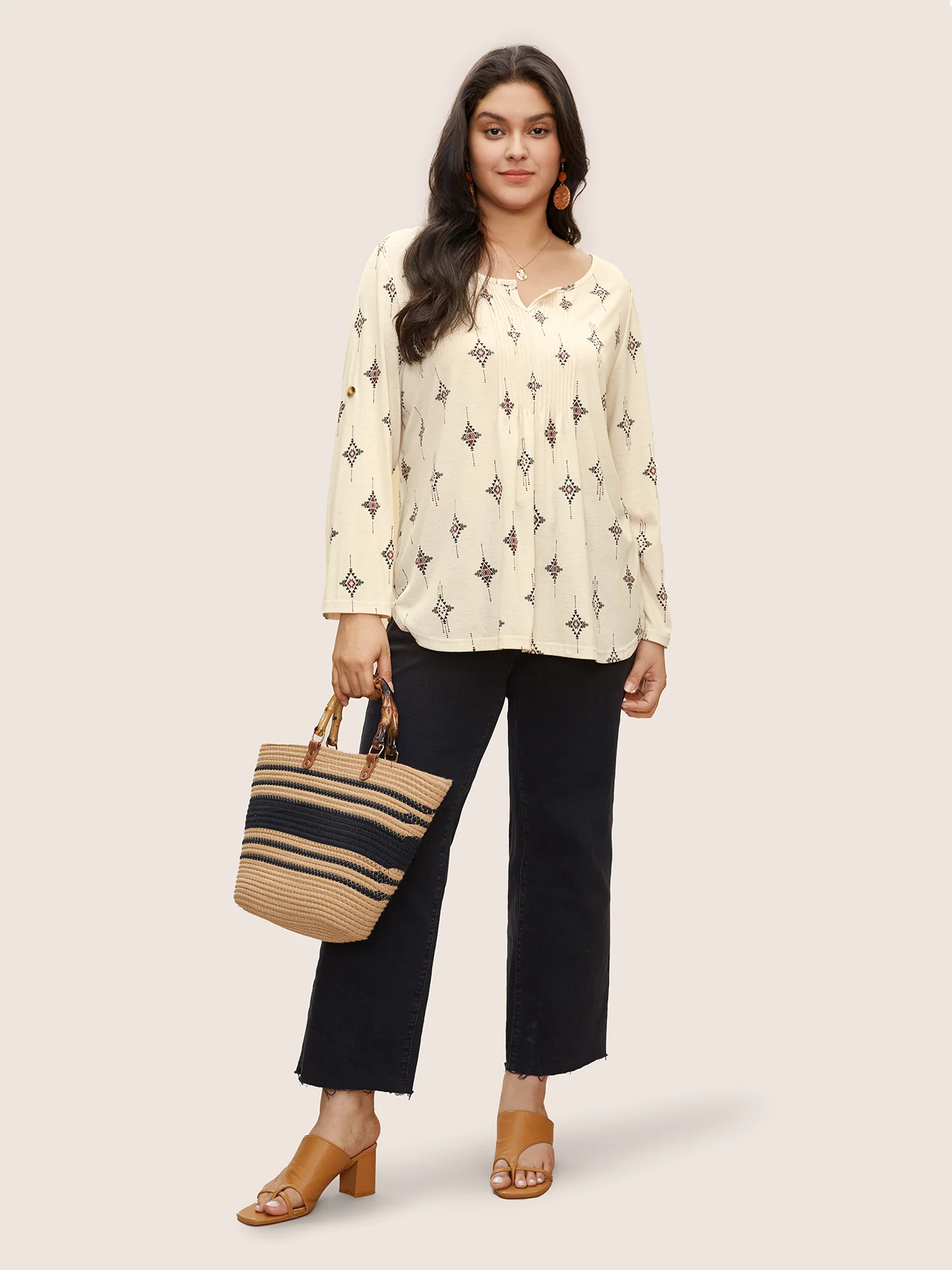 Bandana Print Notched Pleated Tab Sleeve T-shirt - Image 3