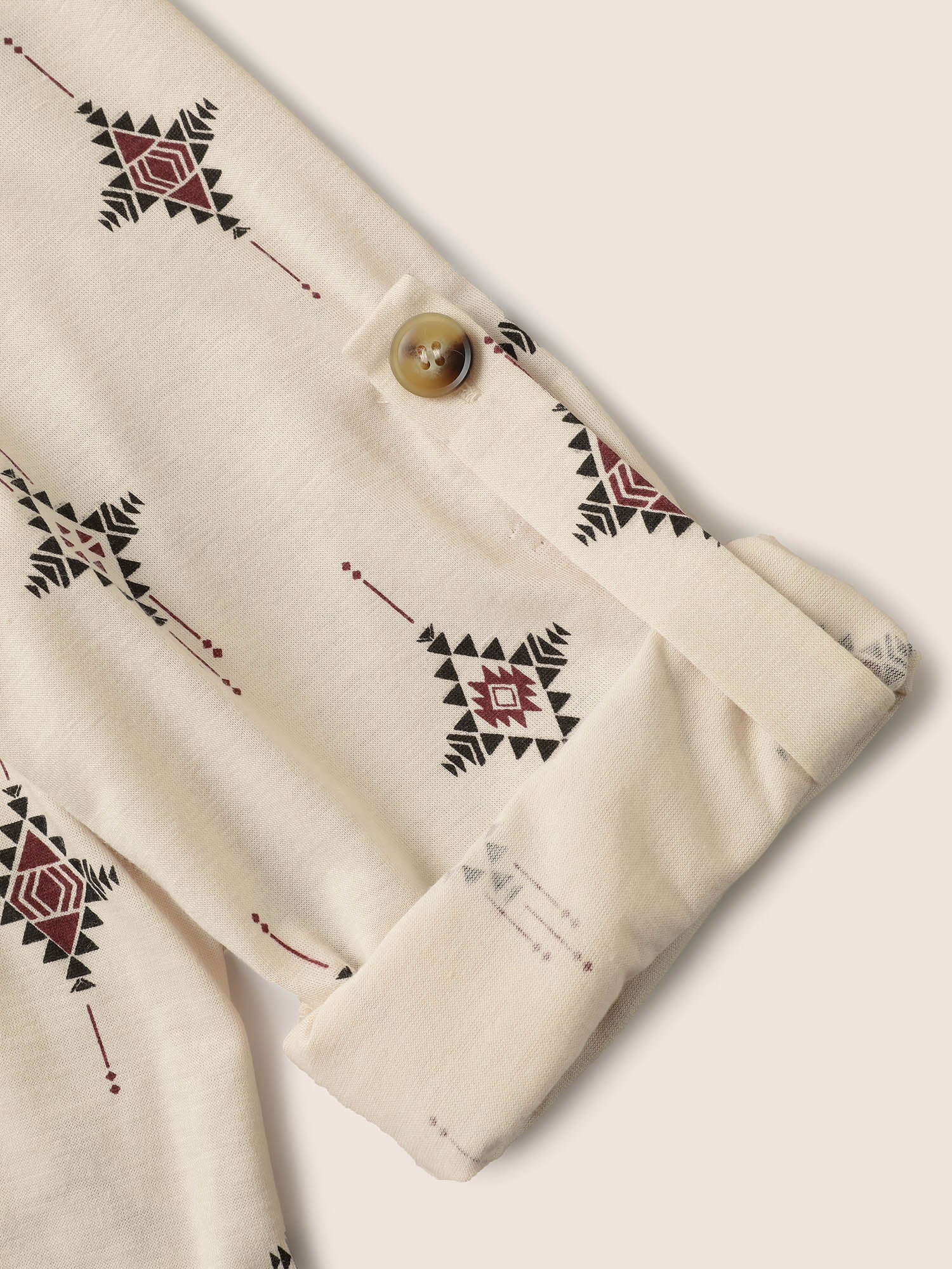 Bandana Print Notched Pleated Tab Sleeve T-shirt - Image 6