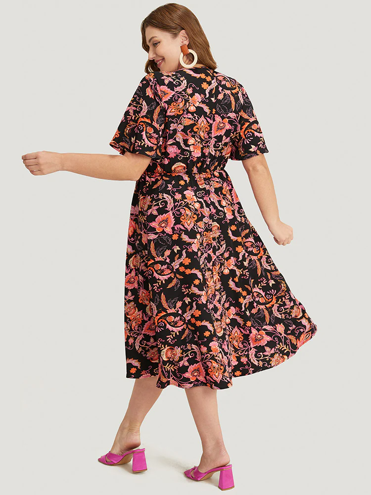 Bandana Print Pocket Shirred V Neck Ruffle Hem Dress - Image 3