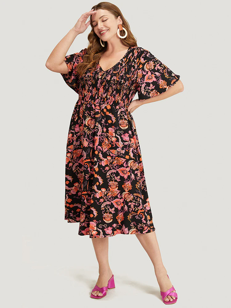 Bandana Print Pocket Shirred V Neck Ruffle Hem Dress - Image 5